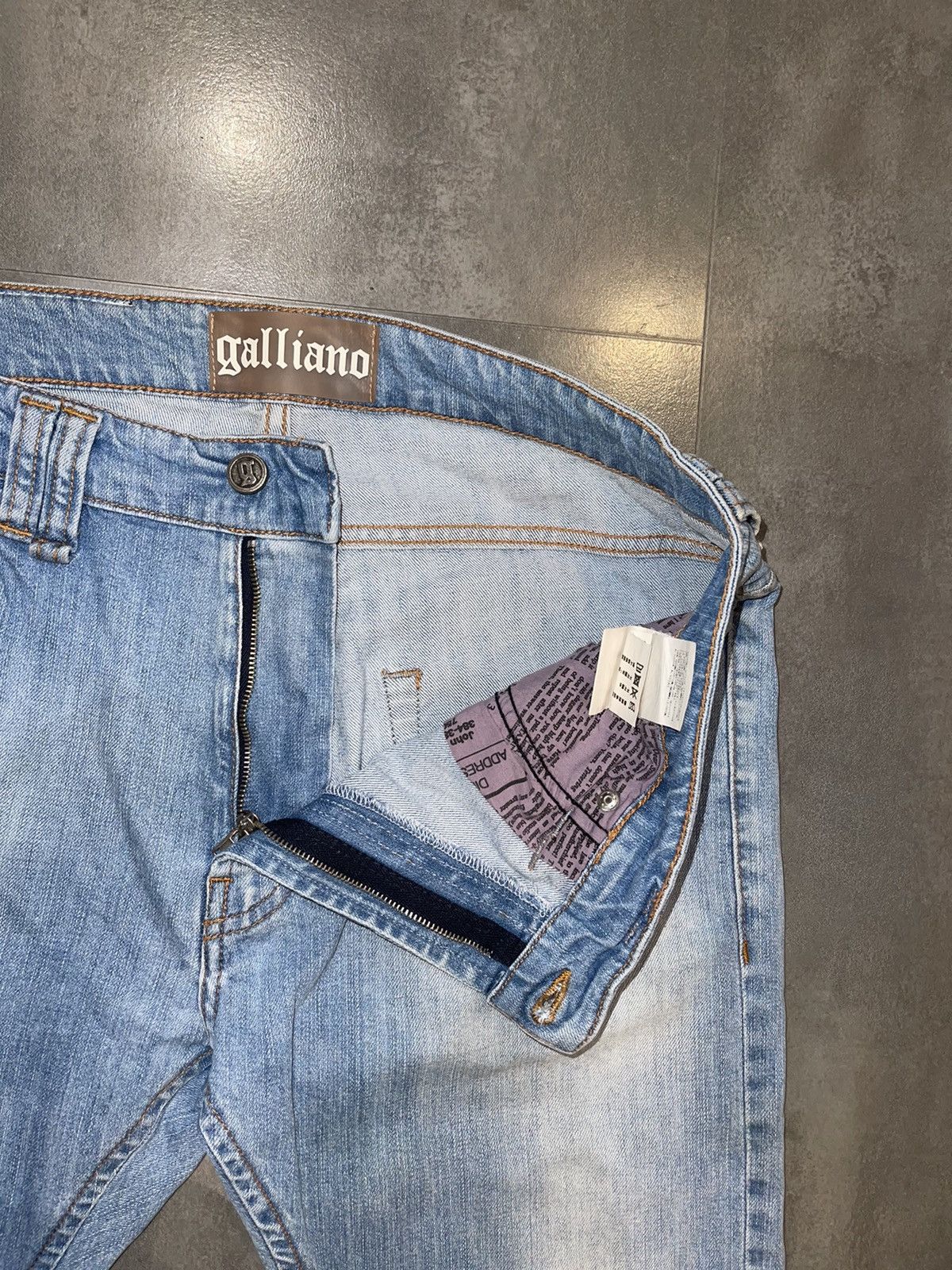 John Galliano Galliano Distressed Giraffe Logo Indigo Denim Pants Size US 33 - 13 Thumbnail