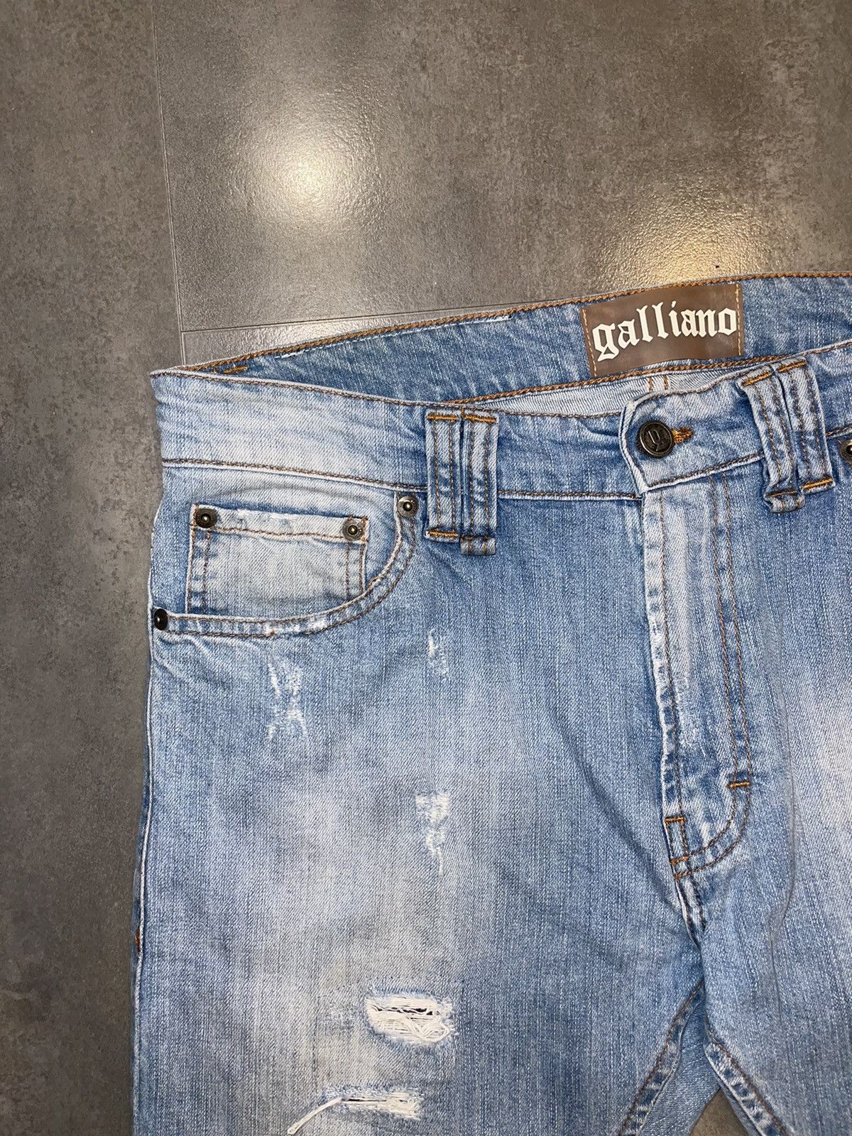John Galliano Galliano Distressed Giraffe Logo Indigo Denim Pants Size US 33 - 8 Thumbnail
