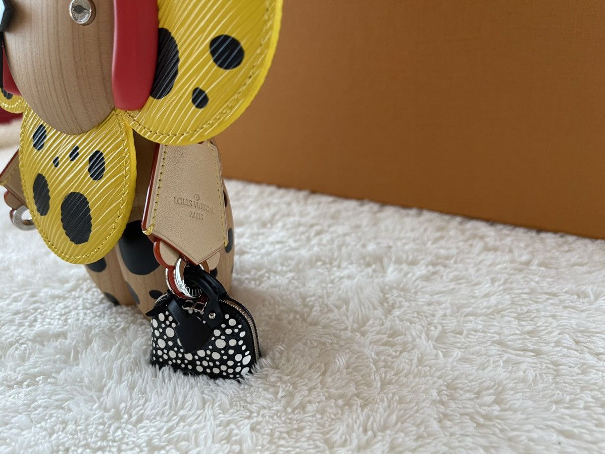 Louis Vuitton × Yayoi Kusama New Louis Vuitton Yayoi Kusama Infinity Dots Vivienne RARE Size ONE SIZE - 7 Thumbnail