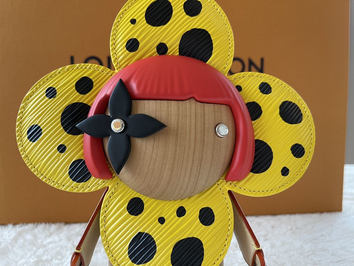 Louis Vuitton × Yayoi Kusama New Louis Vuitton Yayoi Kusama Infinity Dots Vivienne RARE Size ONE SIZE - 4 Thumbnail