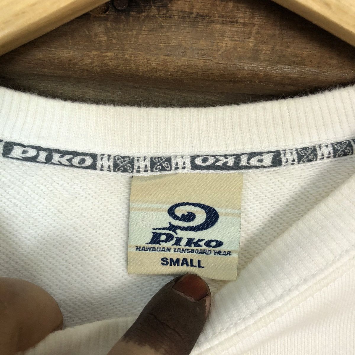 Japanese Brand Piko Hawaii Longboard wear surf White Sweatshirt #5643 Size US S / EU 44-46 / 1 - 10 Thumbnail