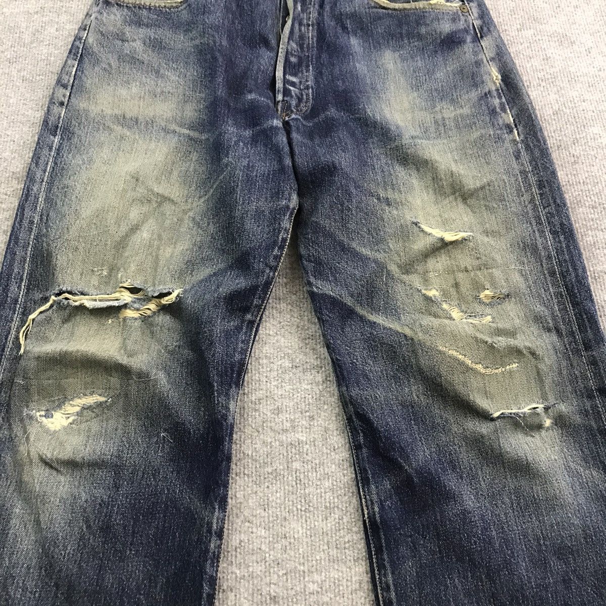 Levi's Vintage Clothing ‼️LEVIS 501 BIG E REDLINE BUTTON 555 DISTRESSED PANTS Size US 30 / EU 46 - 3 Thumbnail