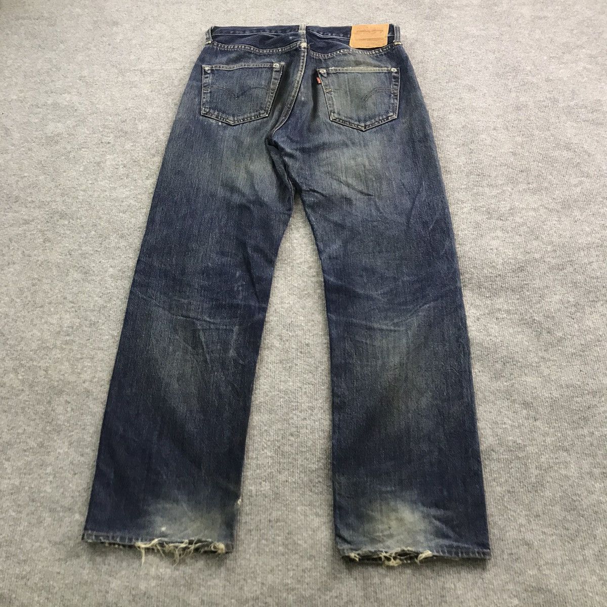 Levi's Vintage Clothing ‼️LEVIS 501 BIG E REDLINE BUTTON 555 DISTRESSED PANTS Size US 30 / EU 46 - 9 Thumbnail