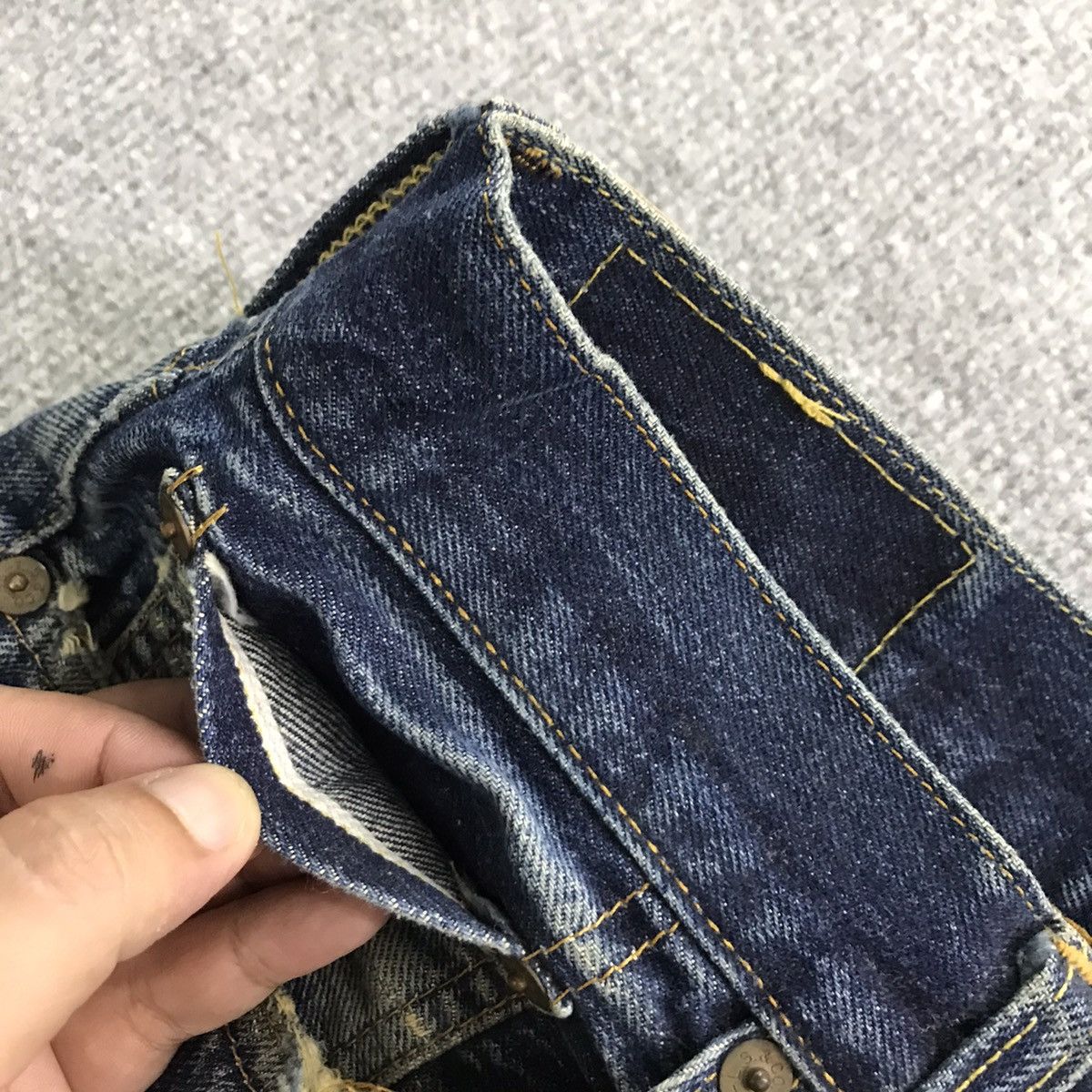 Levi's Vintage Clothing ‼️LEVIS 501 BIG E REDLINE BUTTON 555 DISTRESSED PANTS Size US 30 / EU 46 - 13 Thumbnail
