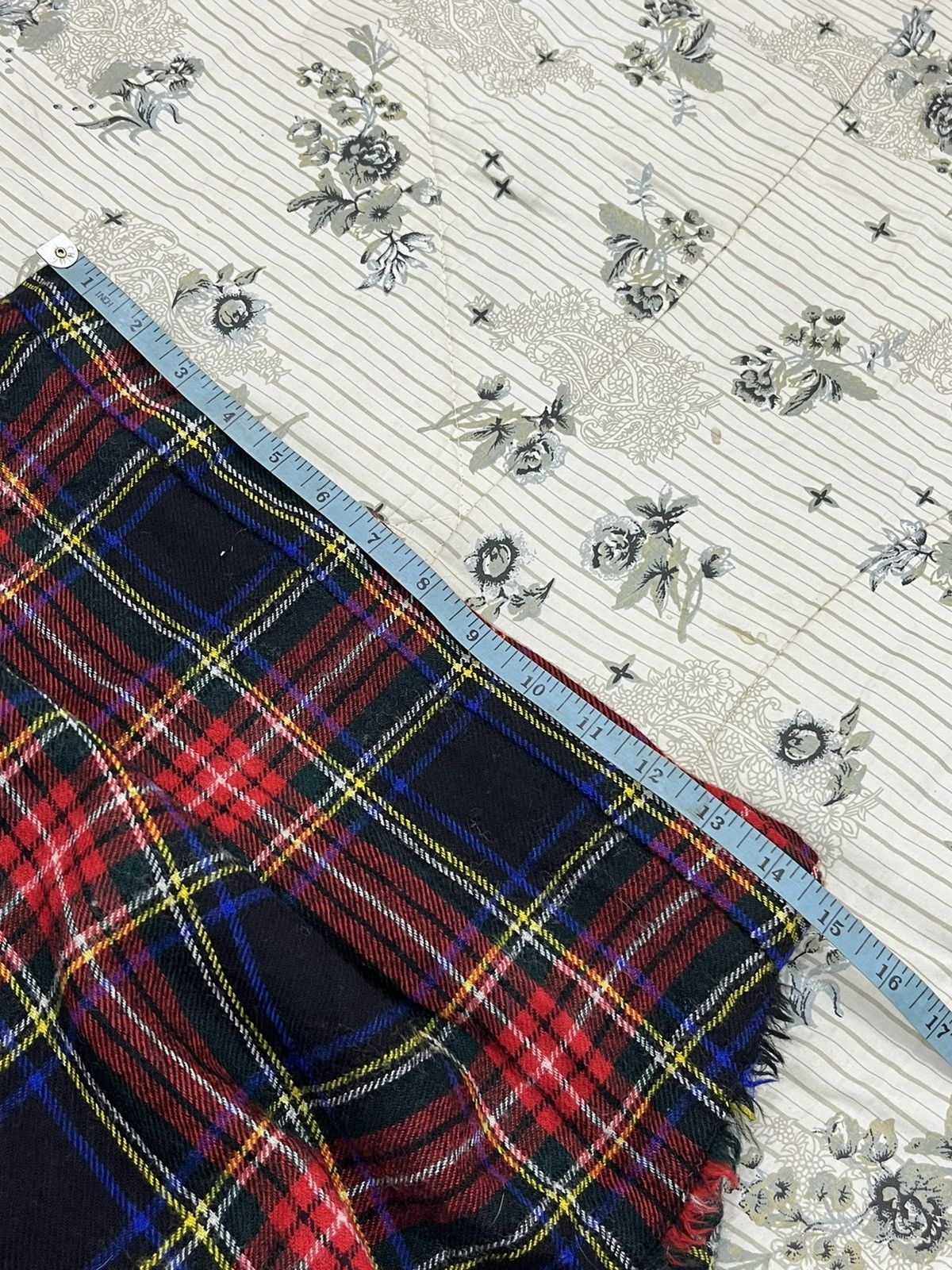 20471120 B22. SCOTLAND TARTAN WOOL SKIRTS Size ONE SIZE - 7 Thumbnail