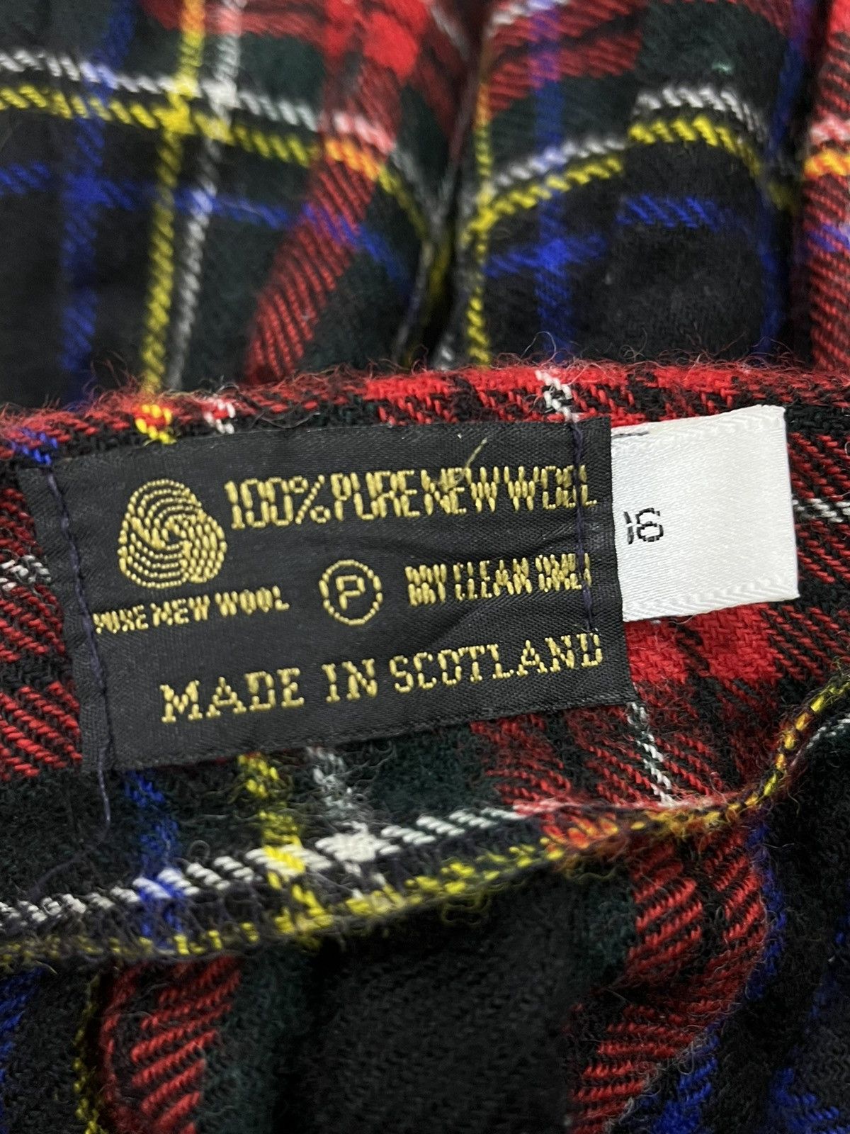 20471120 B22. SCOTLAND TARTAN WOOL SKIRTS Size ONE SIZE - 9 Thumbnail