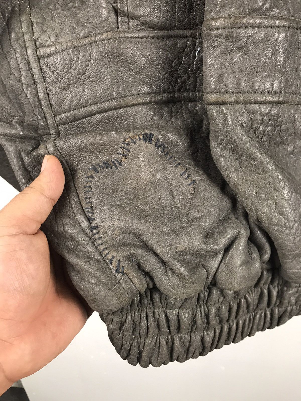 Leather Vintage Bomber Sherpa leather jacket Size US XL / EU 56 / 4 - 14 Thumbnail