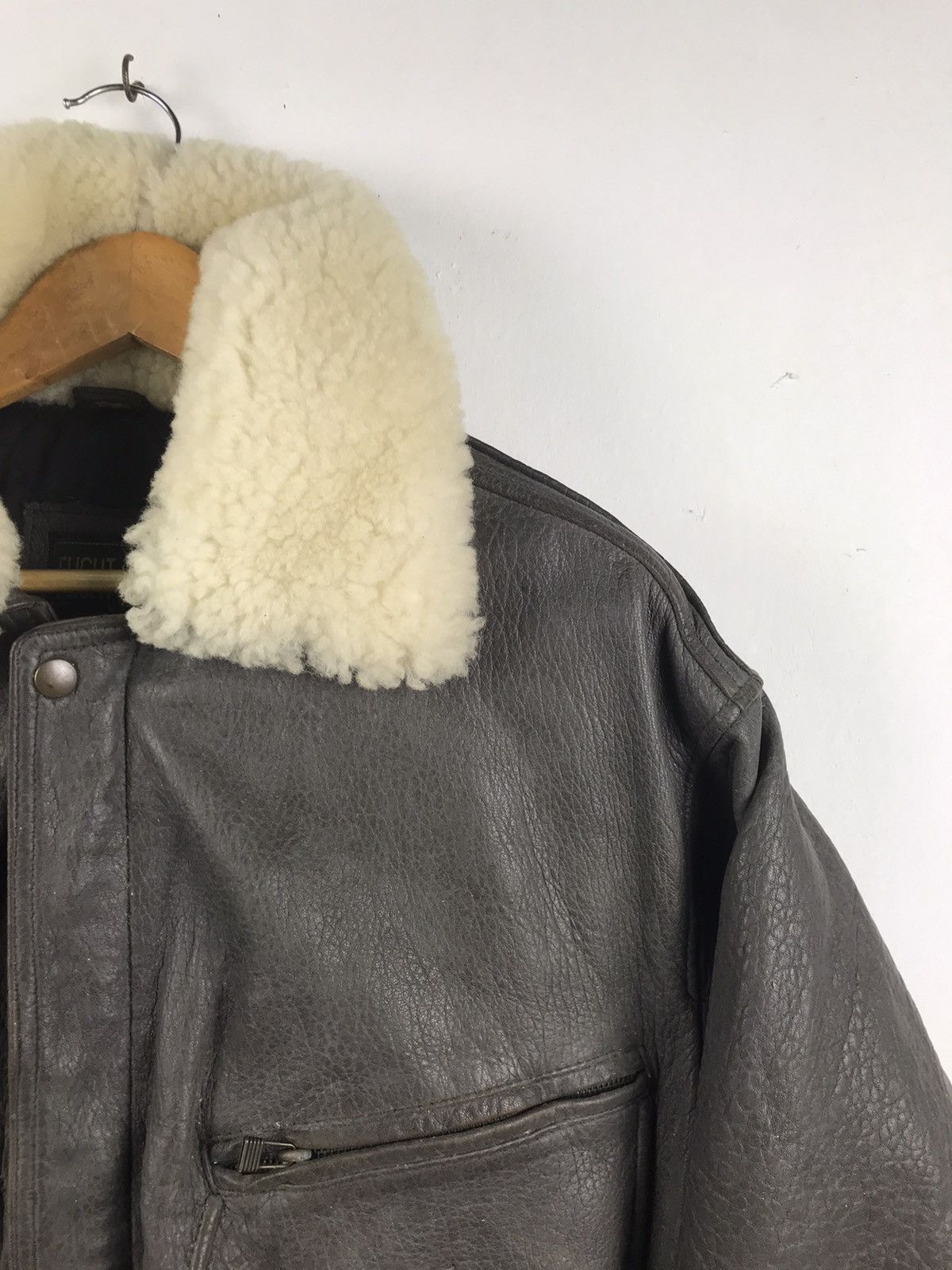 Leather Vintage Bomber Sherpa leather jacket Size US XL / EU 56 / 4 - 5 Thumbnail