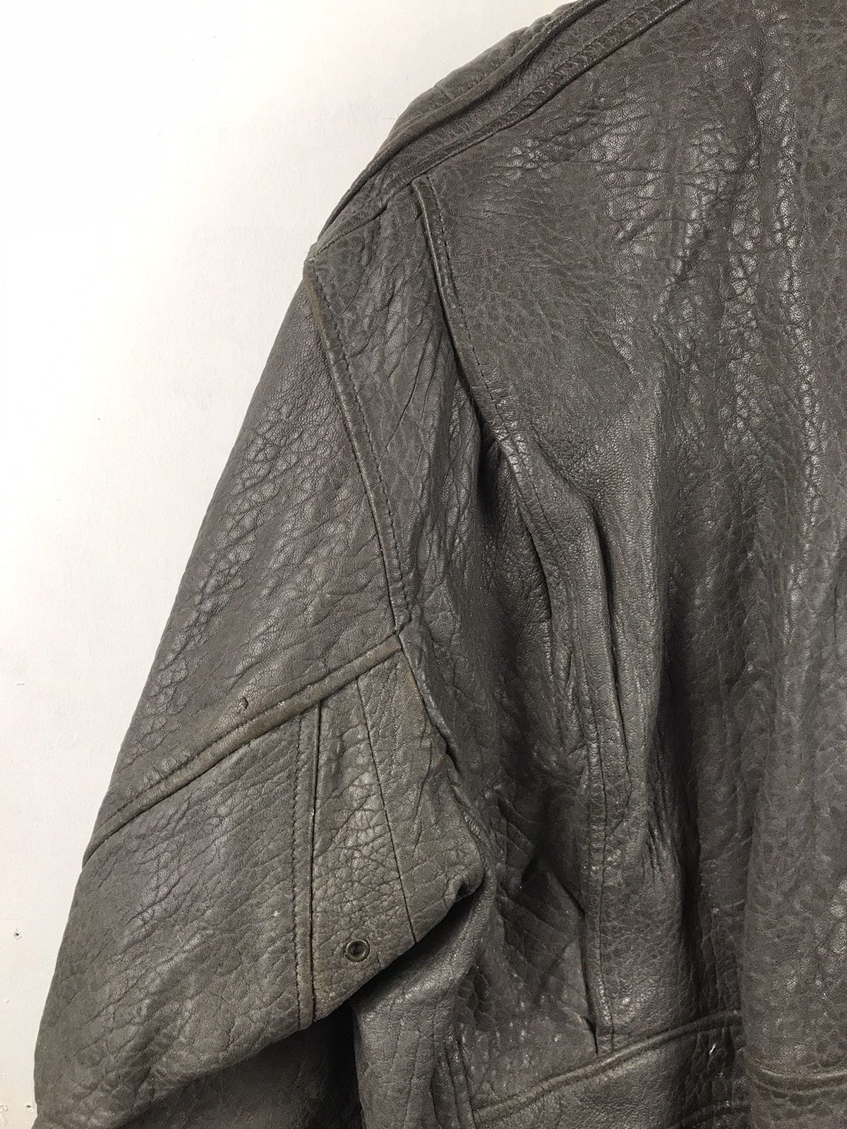 Leather Vintage Bomber Sherpa leather jacket Size US XL / EU 56 / 4 - 11 Thumbnail