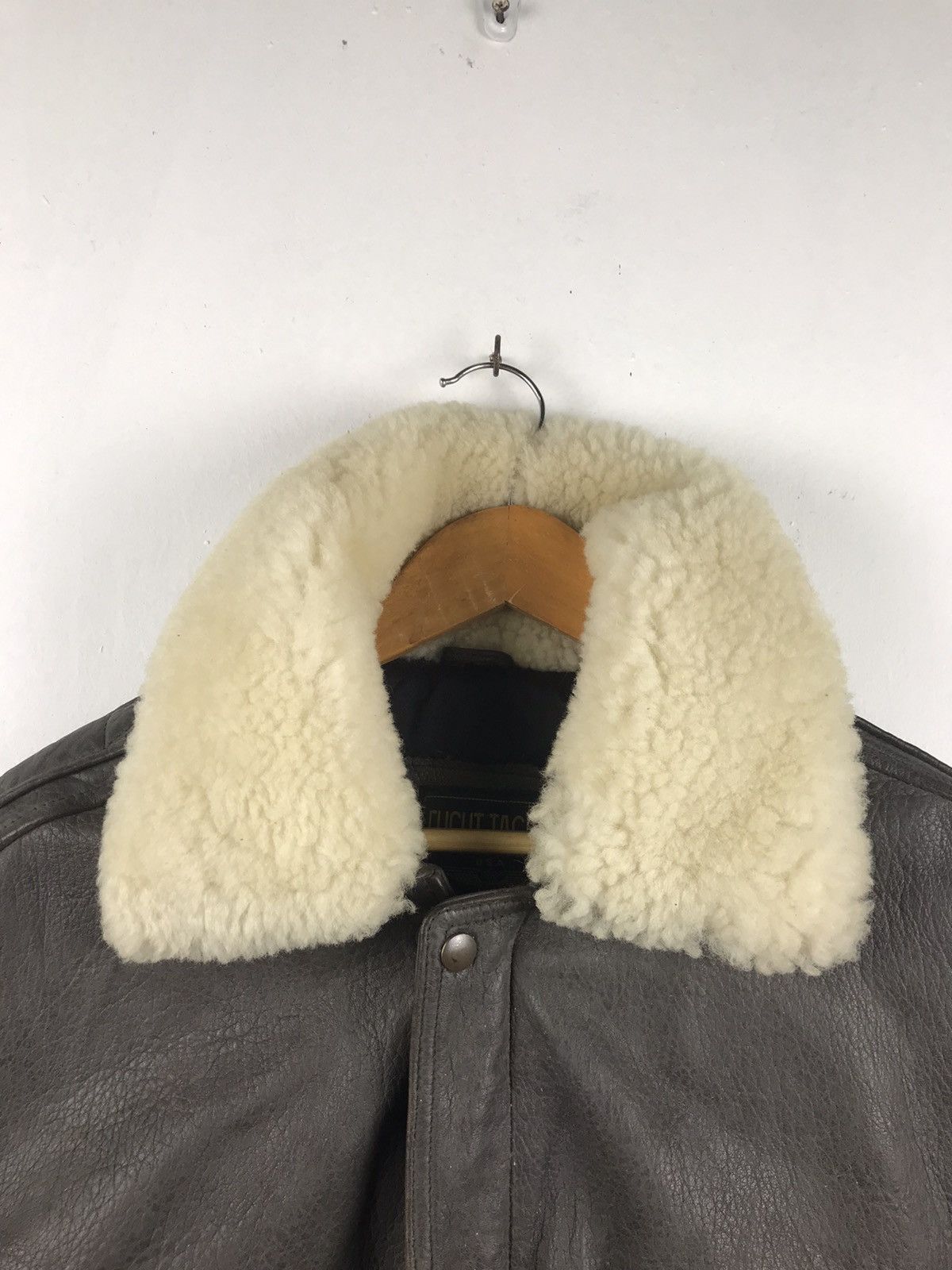 Leather Vintage Bomber Sherpa leather jacket Size US XL / EU 56 / 4 - 3 Thumbnail
