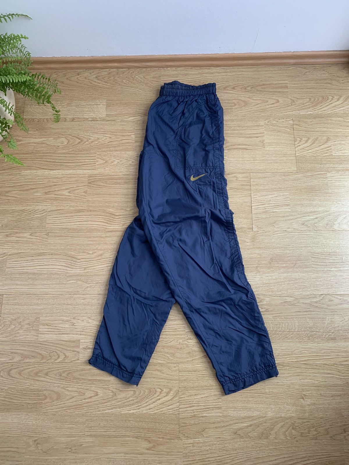 Nike × Vintage Vintage 90s Nike Navy Track Pants Swoosh Nylon Drill Size US 32 / EU 48 - 1 Thumbnail
