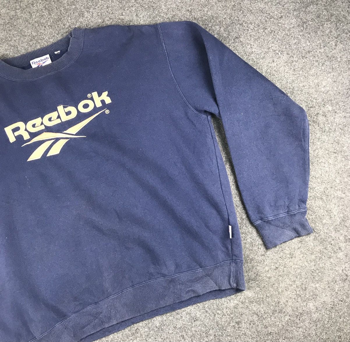 Japanese Brand × Reebok × Vintage 🔥Vintage reebok big logo embriordered sweatshirt🔥 Size US XL / EU 56 / 4 - 5 Thumbnail