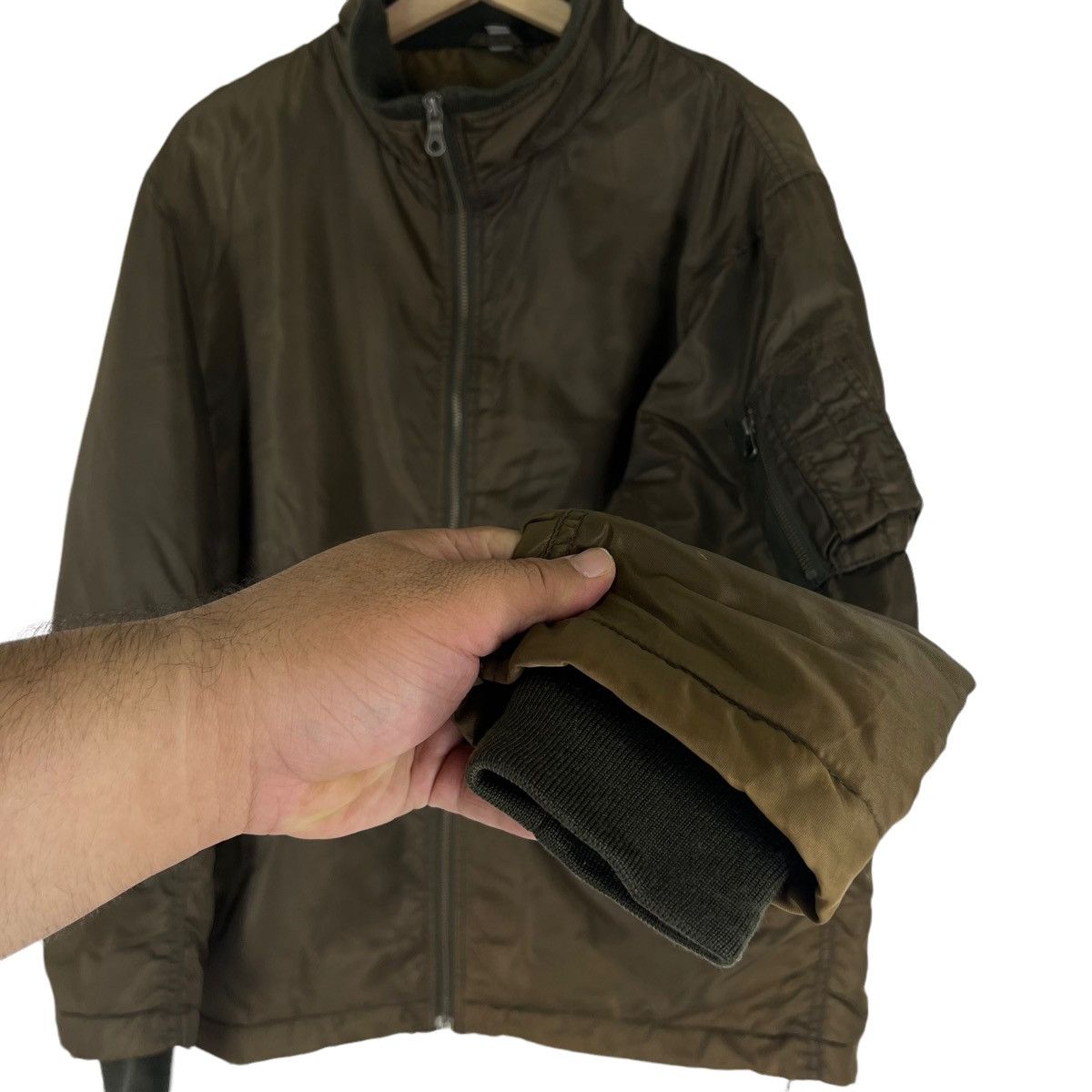 Japanese Brand VERY RARE FADED BY SUN DESIGN UNIQLO JAPAN BOMBER JACKET Size US M / EU 48-50 / 2 - 5 Thumbnail
