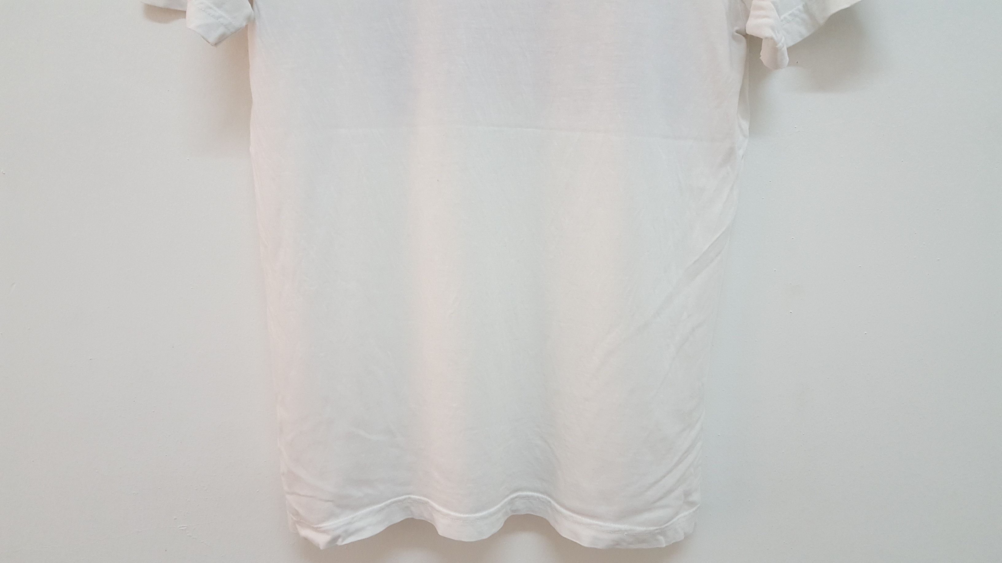Art Comes First Y2K 🔥 ART FOR MOCA MUSEUM EXHIBITION TEE RARE Size US S / EU 44-46 / 1 - 7 Thumbnail