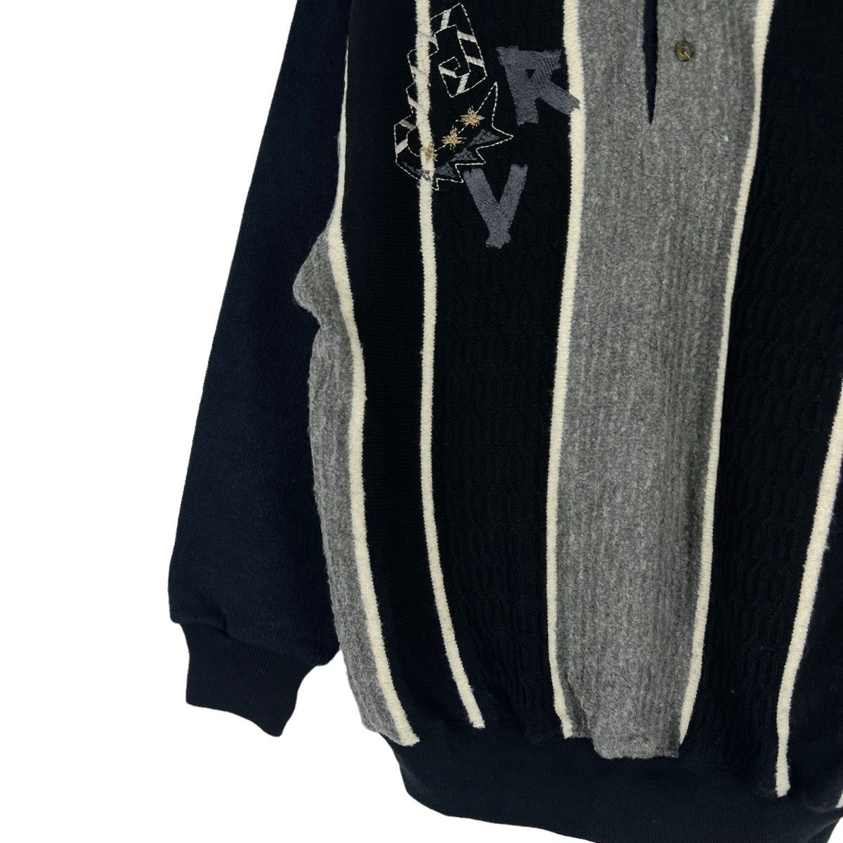 Japanese Brand VINTAGE RUDOLPH VALENTINO COLLAR SWEATSHIRT BIG LOGO Size US L / EU 52-54 / 3 - 4 Thumbnail