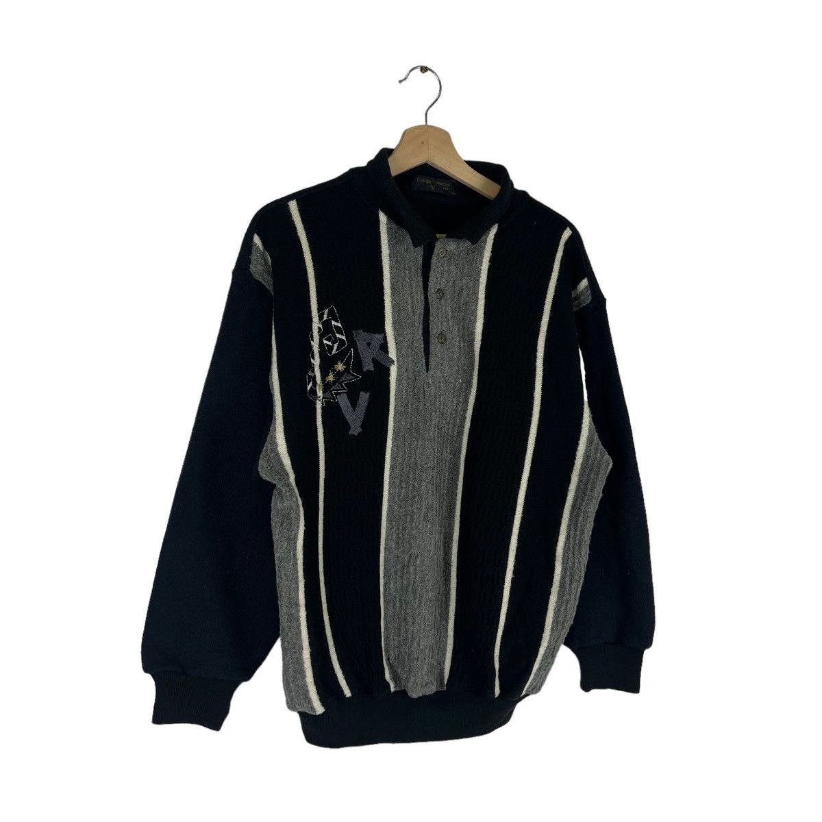 Japanese Brand VINTAGE RUDOLPH VALENTINO COLLAR SWEATSHIRT BIG LOGO Size US L / EU 52-54 / 3 - 2 Thumbnail