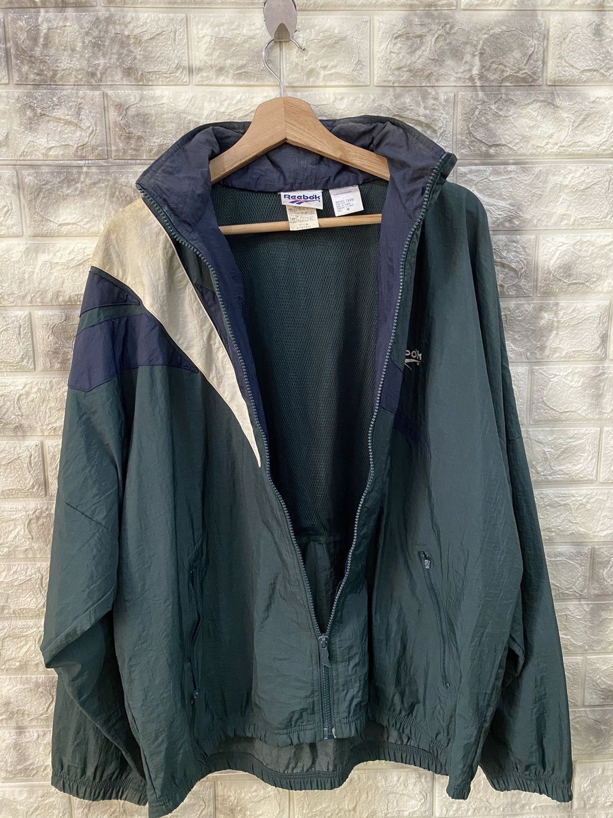 Reebok × Vintage Vintage Reebok Sportwear Jacket Size US M / EU 48-50 / 2 - 2 Thumbnail