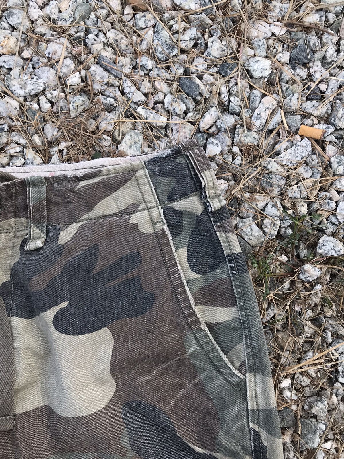 Vintage Distressed Back Number Camo Cargo Pants Size US 37 - 13 Thumbnail