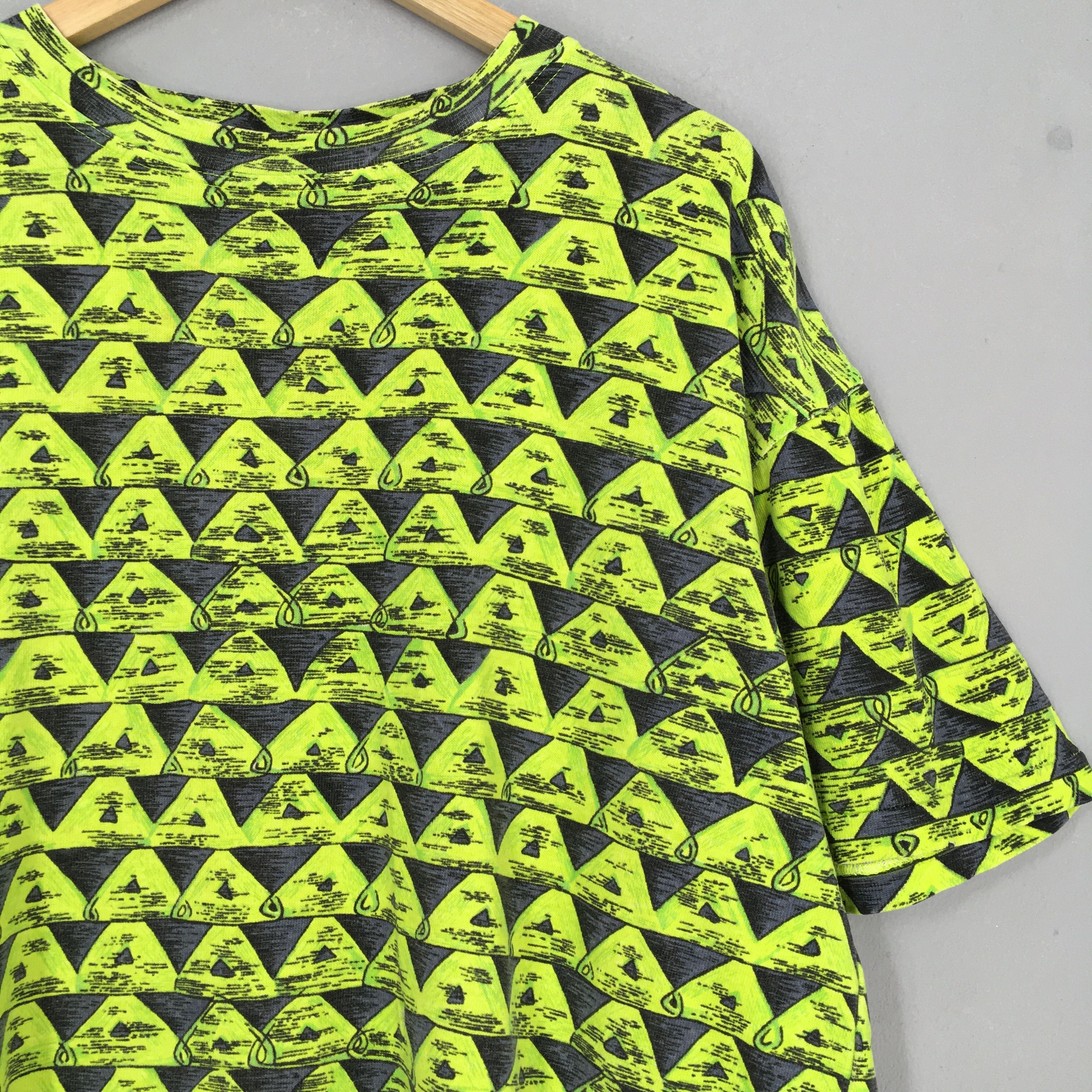 Maui and Sons × Vintage Vintage Maui & Sons Surfer Wave Abstract Neon T shirt XLarge Size US XL / EU 56 / 4 - 2 Thumbnail