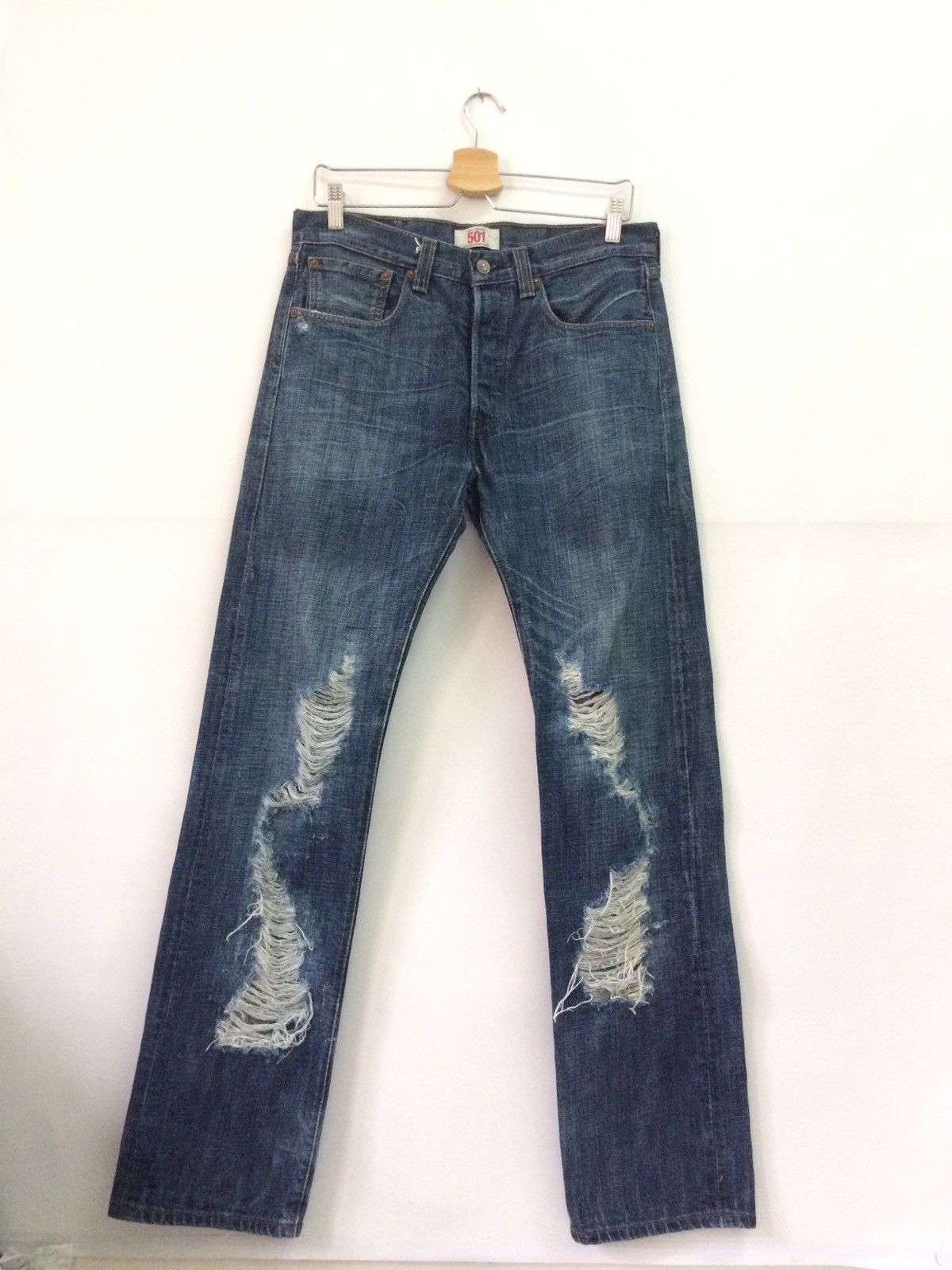 Levi's Vintage Clothing 🔥Vintage Levi’s 501 Distressed design jeans pants Size US 30 / EU 46 - 2 Thumbnail