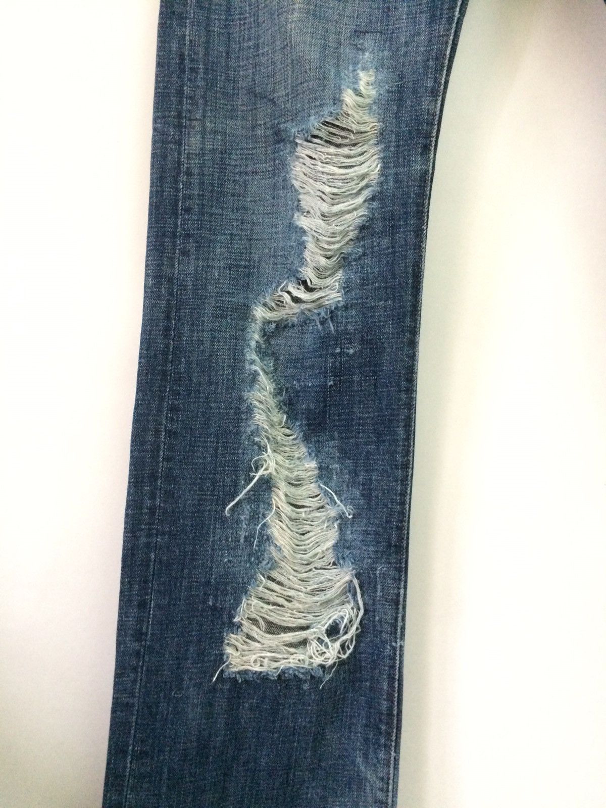 Levi's Vintage Clothing 🔥Vintage Levi’s 501 Distressed design jeans pants Size US 30 / EU 46 - 3 Thumbnail