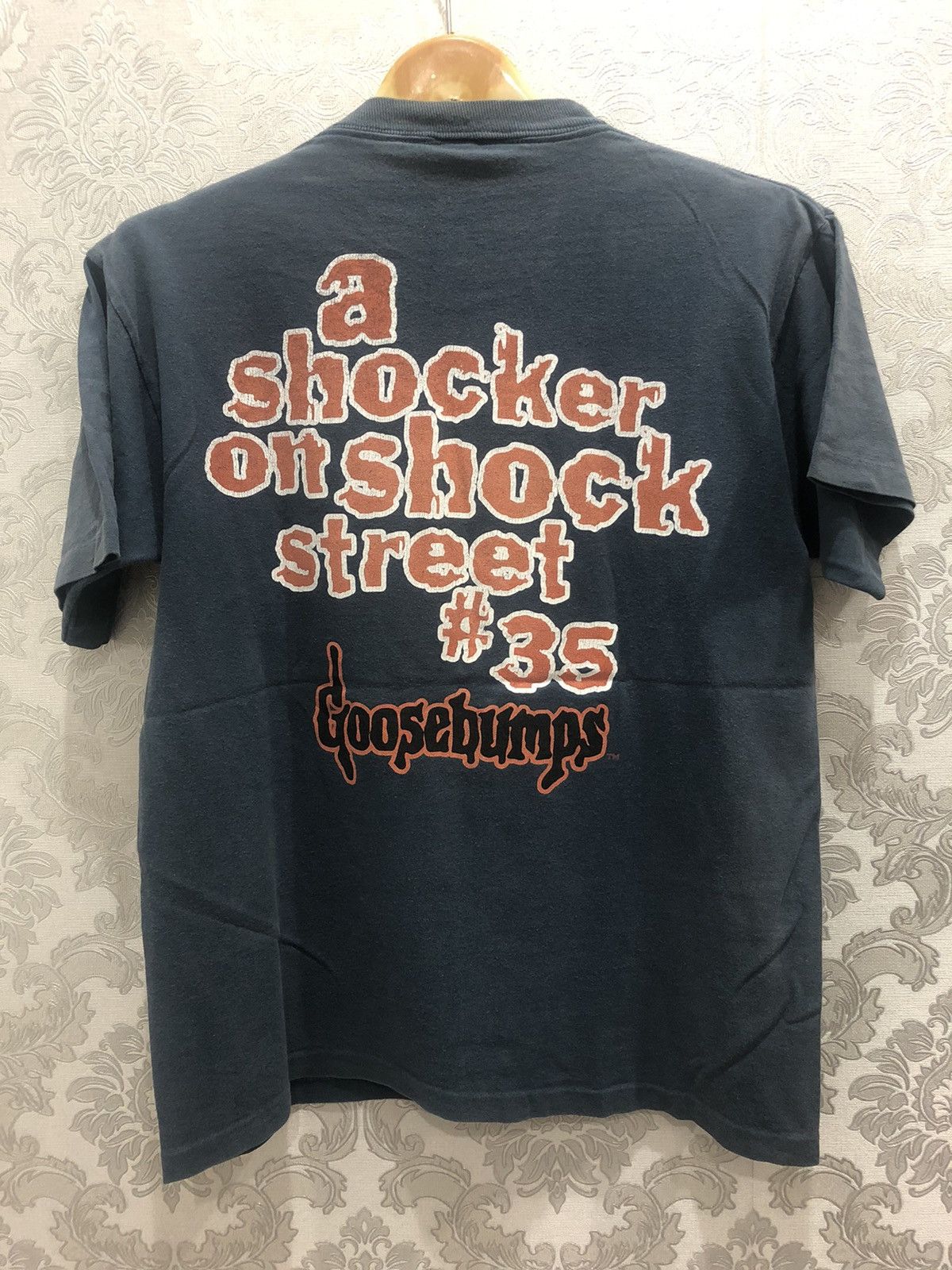 Expert Horror × Vintage Vintage GOOSEBUMPS a Shocker on Shock Street T2 Size US M / EU 48-50 / 2 - 2 Thumbnail