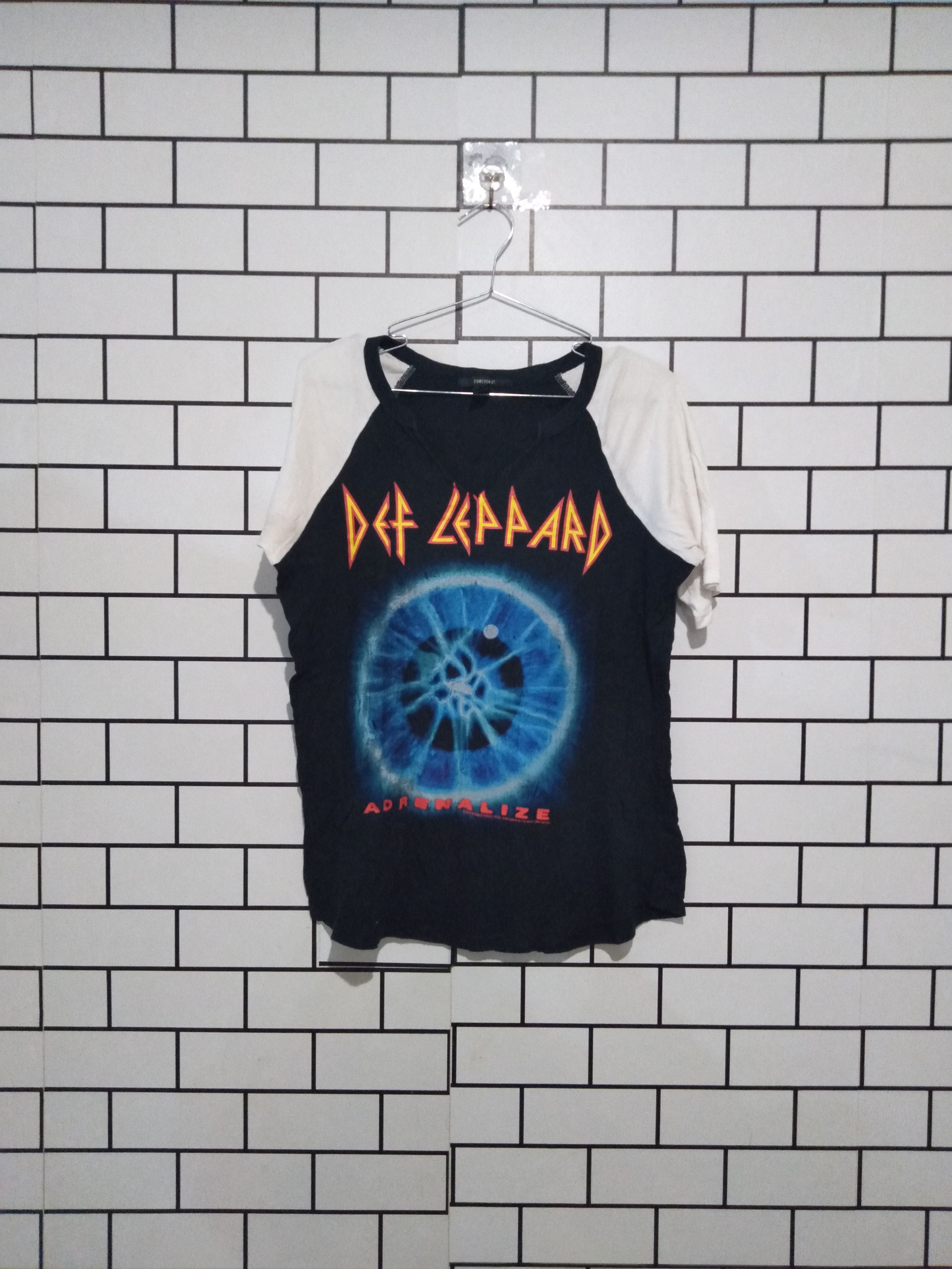 Band Tees def leppard vd1 Size US L / EU 52-54 / 3 - 1 Thumbnail