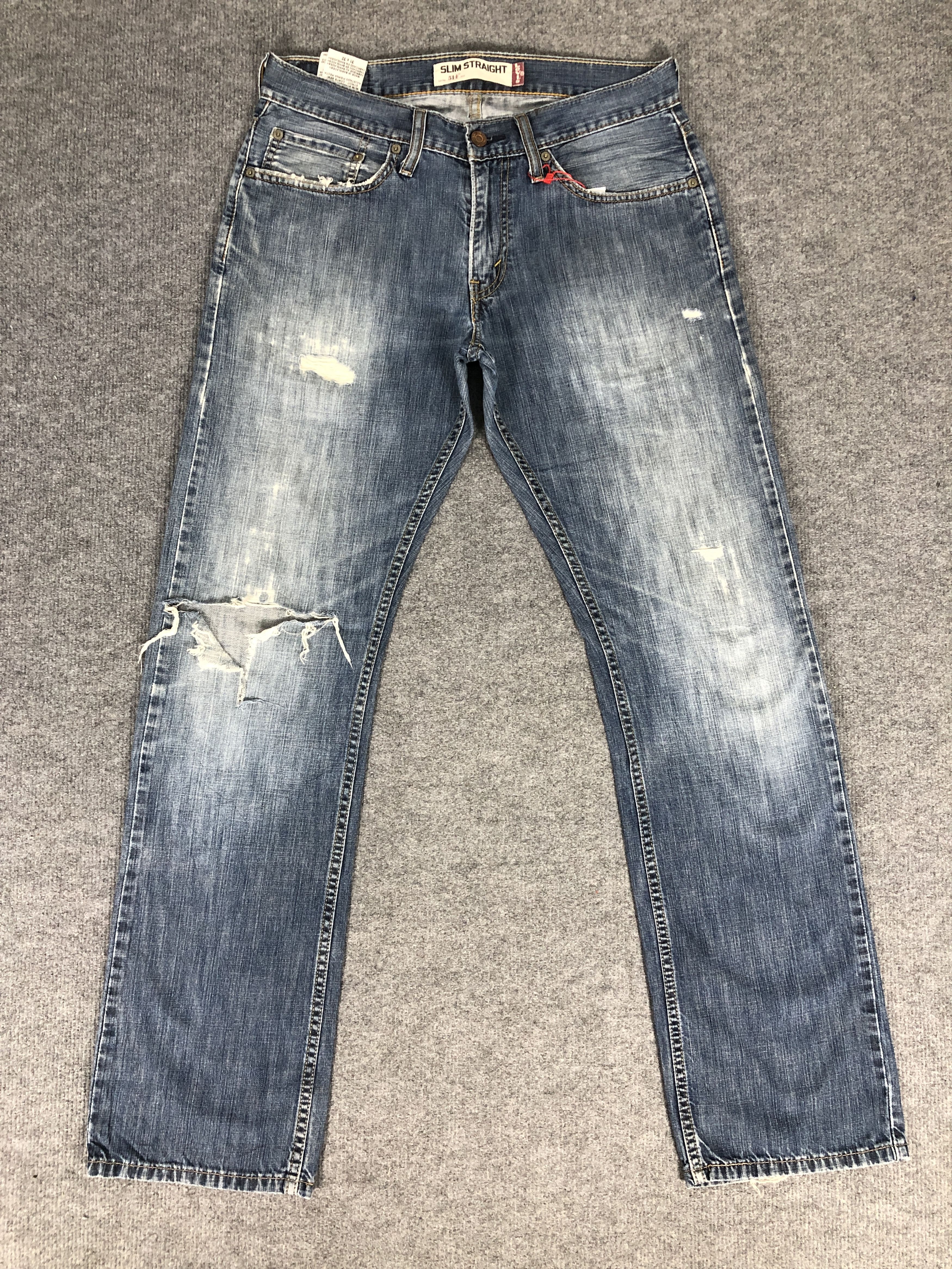image of Distressed Denim x Levis Vintage Y2K Levi's 514 Distress Jean in Faded Blue, Men's (Size 32)