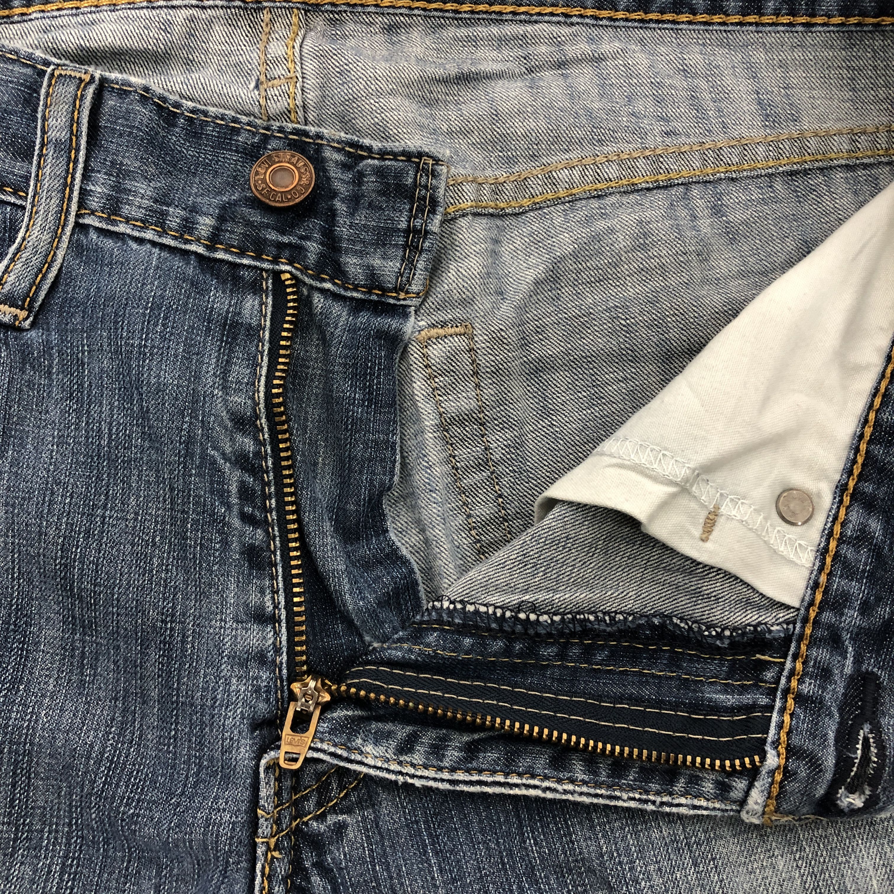Levi's Vintage Y2K Levi's 514 Distress Faded Jean Pant Size US 32 / EU 48 - 10 Thumbnail