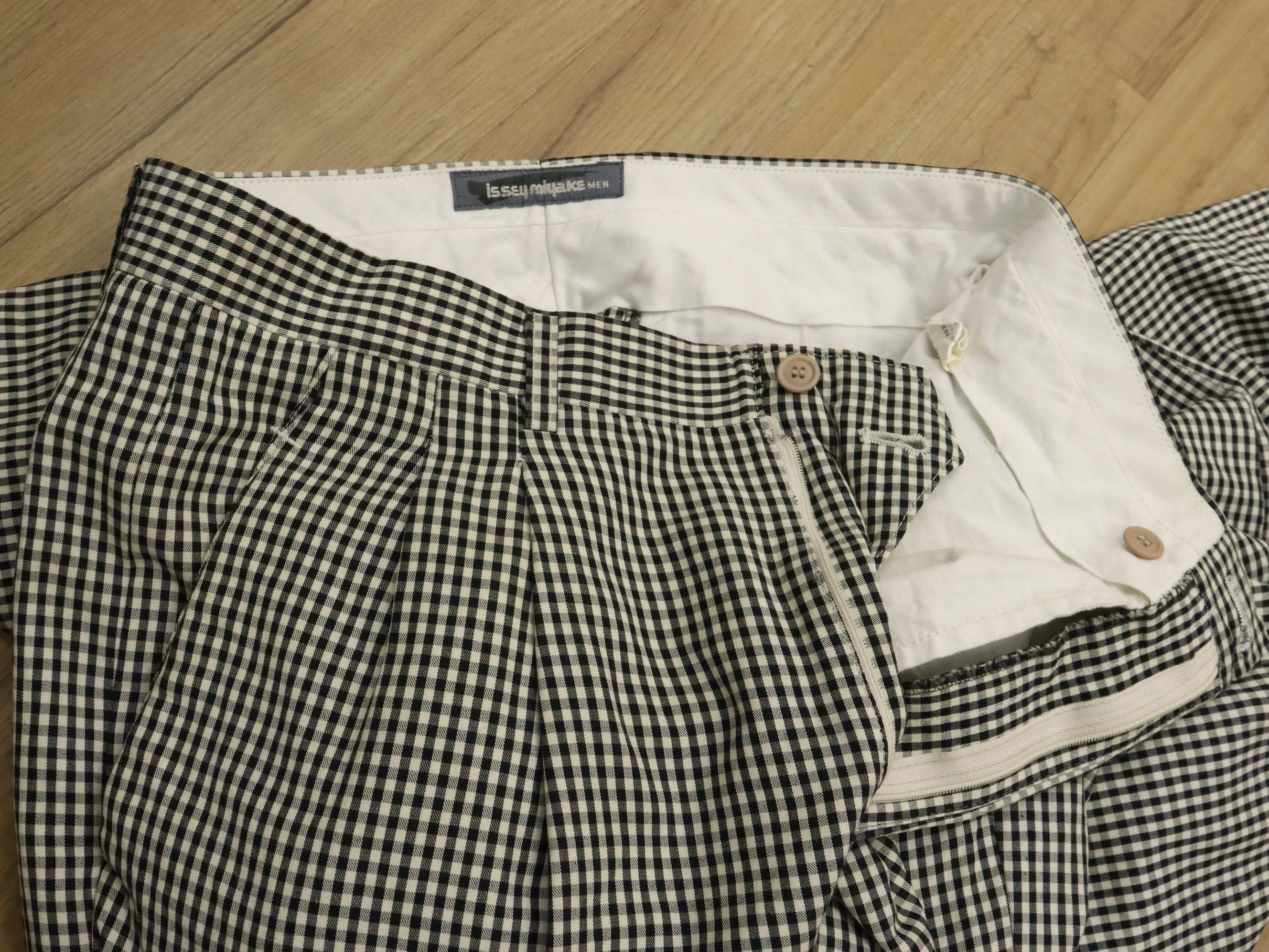 Issey Miyake 80's ISSEY MIYAKE MEN Checkered Baggy Front Pleated Pant Size US 29 - 20 Thumbnail