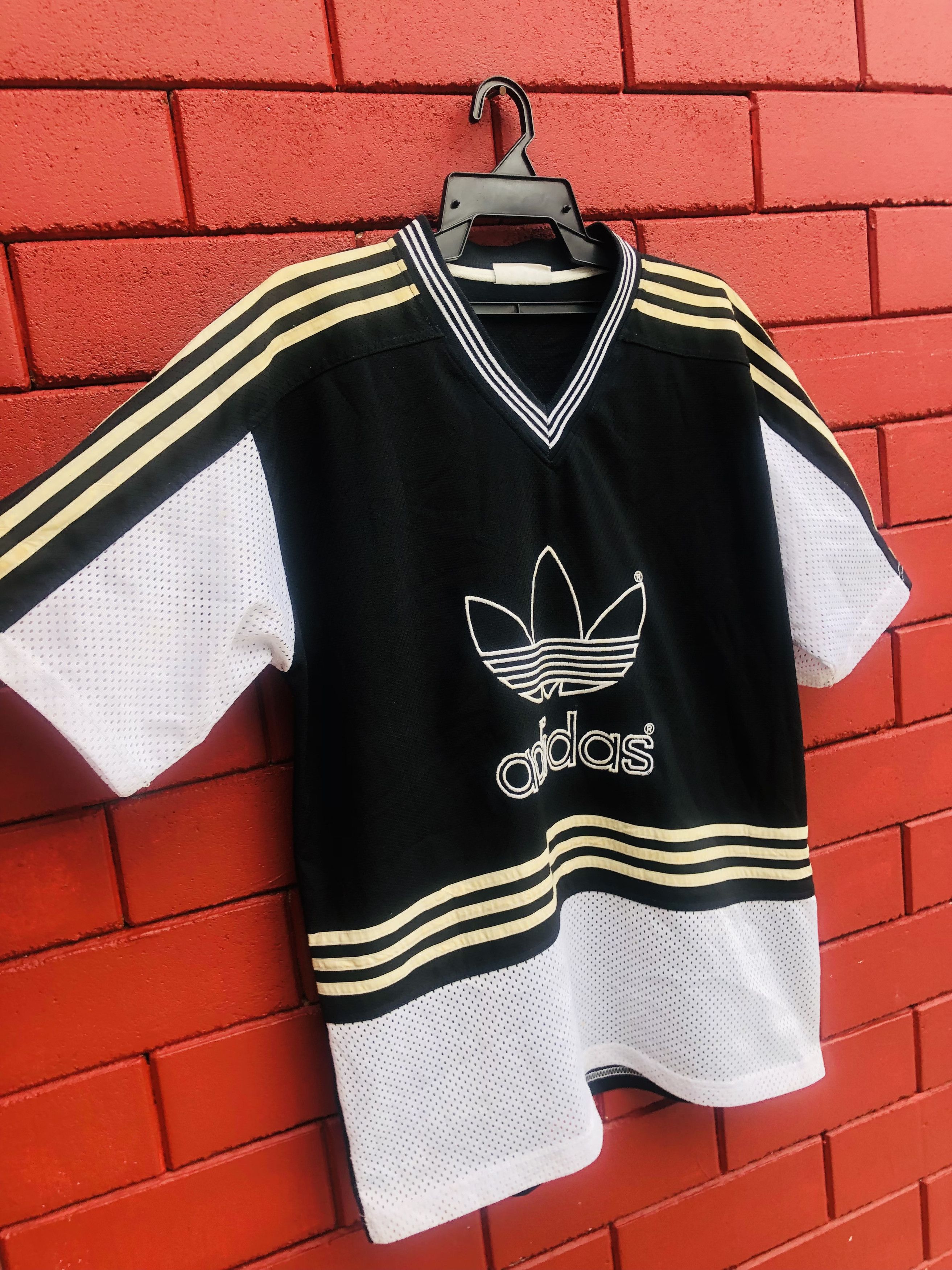 Japanese Brand × Vintage Vintage Adidas 90s Designer Streetwear Fashion Style Size US L / EU 52-54 / 3 - 4 Thumbnail