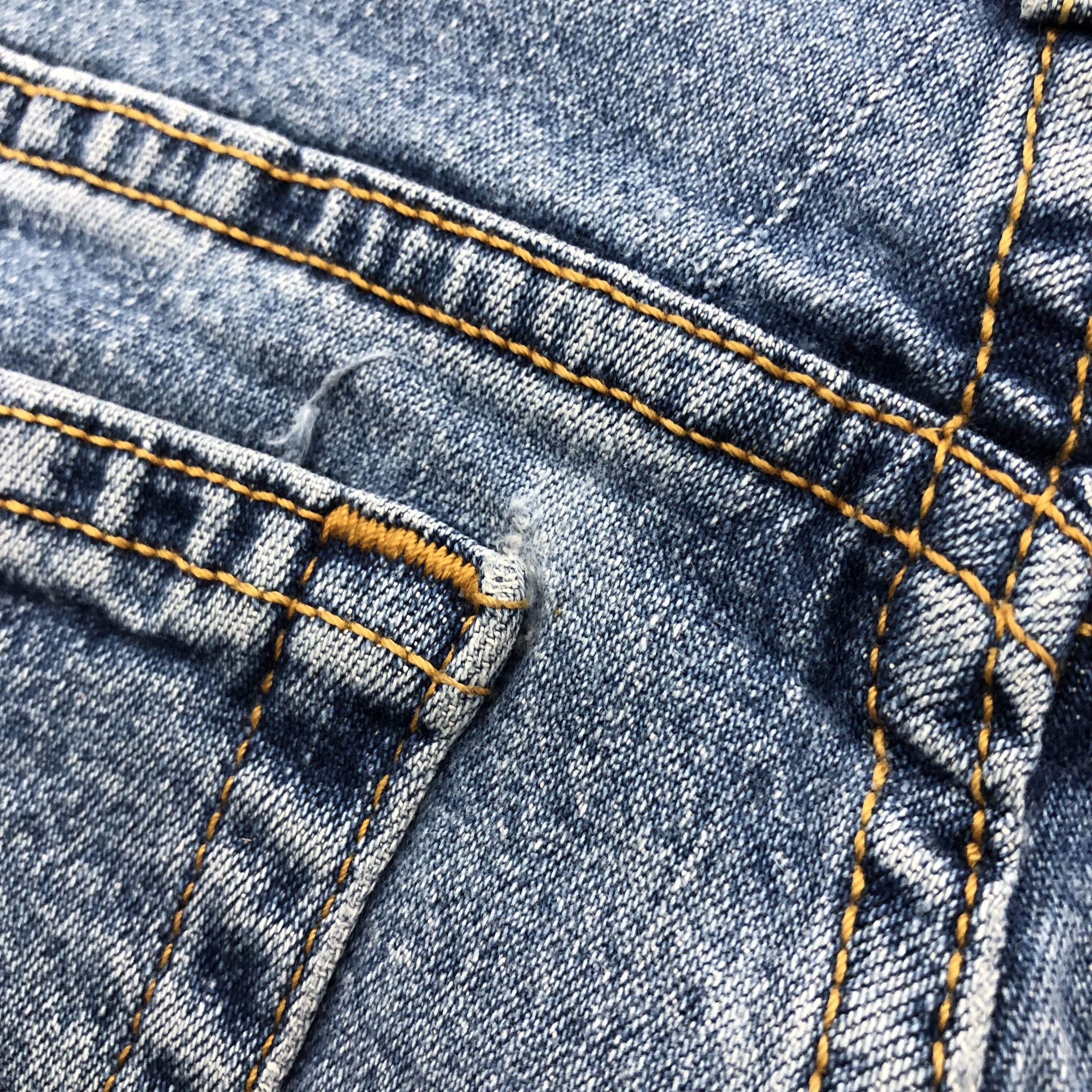 Levi's Vintage Y2K Levi's Classic Relax Boot Cut Jean Size 29" - 12 Thumbnail