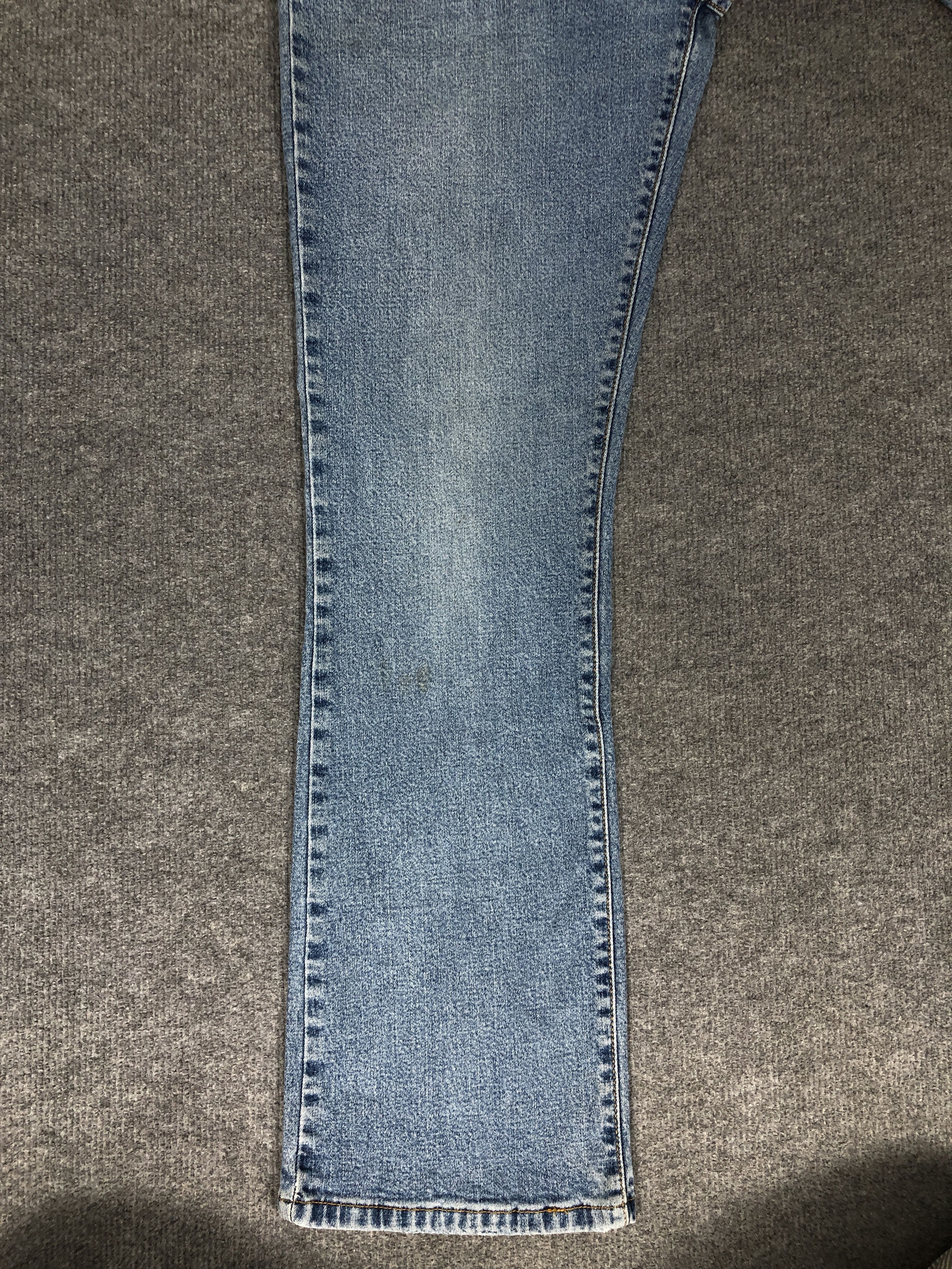 Levi's Vintage Y2K Levi's Classic Relax Boot Cut Jean Size 29" - 6 Thumbnail