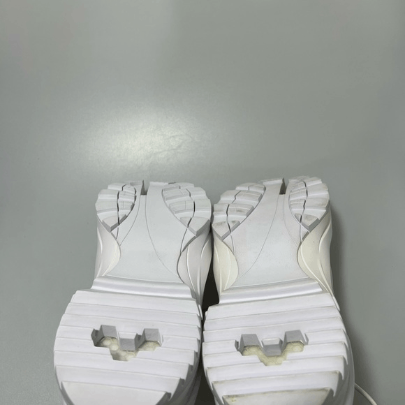 Maison Margiela × Reebok Maison Margiela x Reebok Tabi Instapump Derby Sneakers White Size US 8.5 / EU 41-42 - 6 Thumbnail