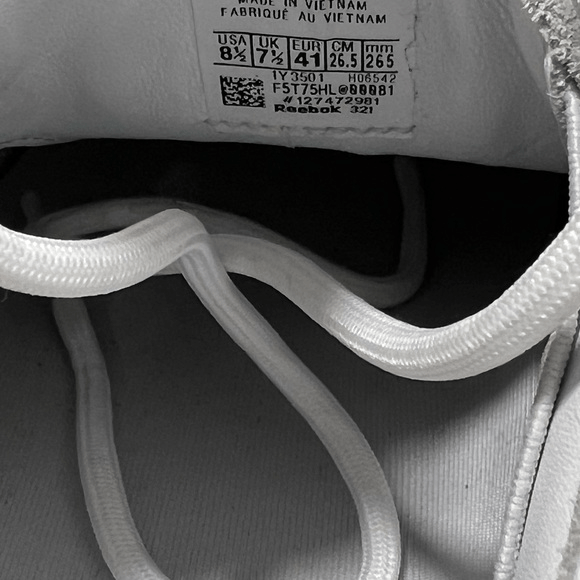 Maison Margiela × Reebok Maison Margiela x Reebok Tabi Instapump Derby Sneakers White Size US 8.5 / EU 41-42 - 4 Thumbnail