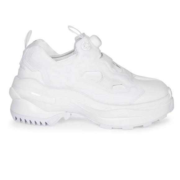Maison Margiela × Reebok Maison Margiela x Reebok Tabi Instapump Derby Sneakers White Size US 8.5 / EU 41-42 - 1 Thumbnail