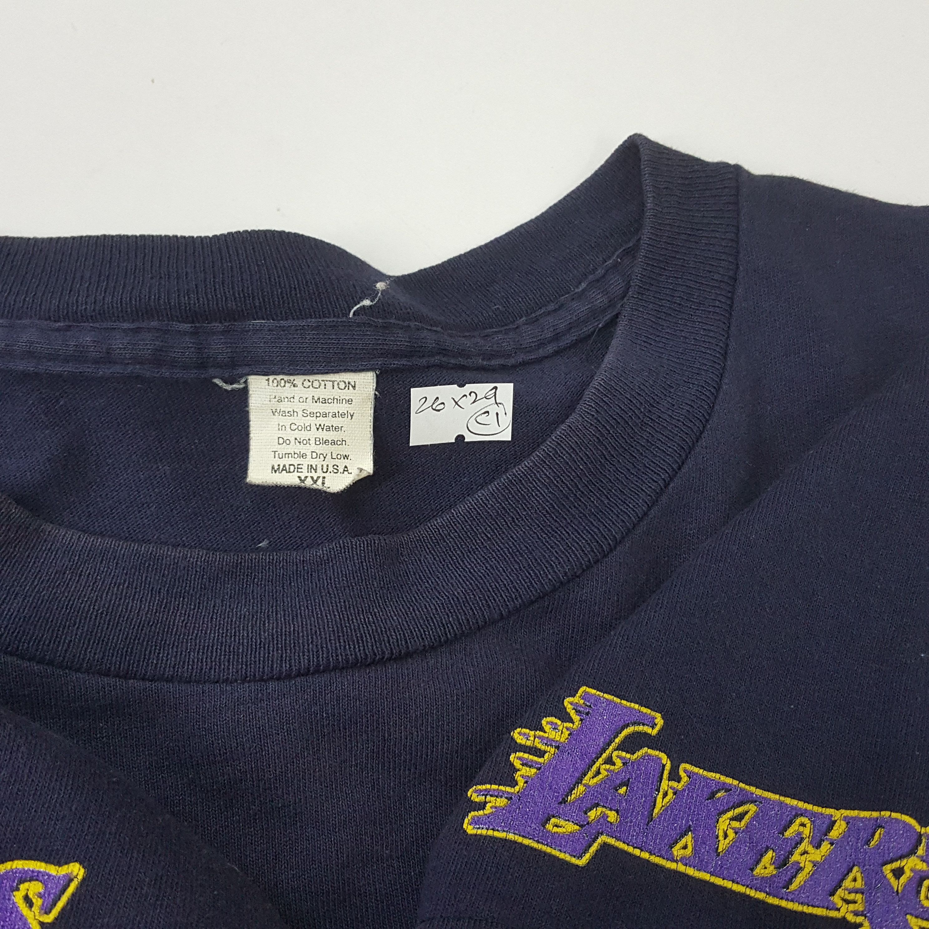 NBA × Vintage Vintage L.A Lakers 2000 NBA Champion t-shirt Size US XXL / EU 58 / 5 - 3 Thumbnail