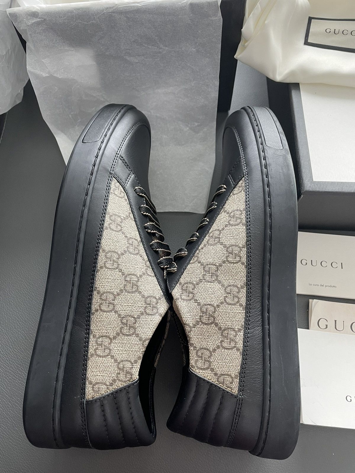 Gucci New Rare Limited Edition Supreme Gucci Logo Leather Sneaker Size US 9.5 / EU 42-43 - 2 Thumbnail