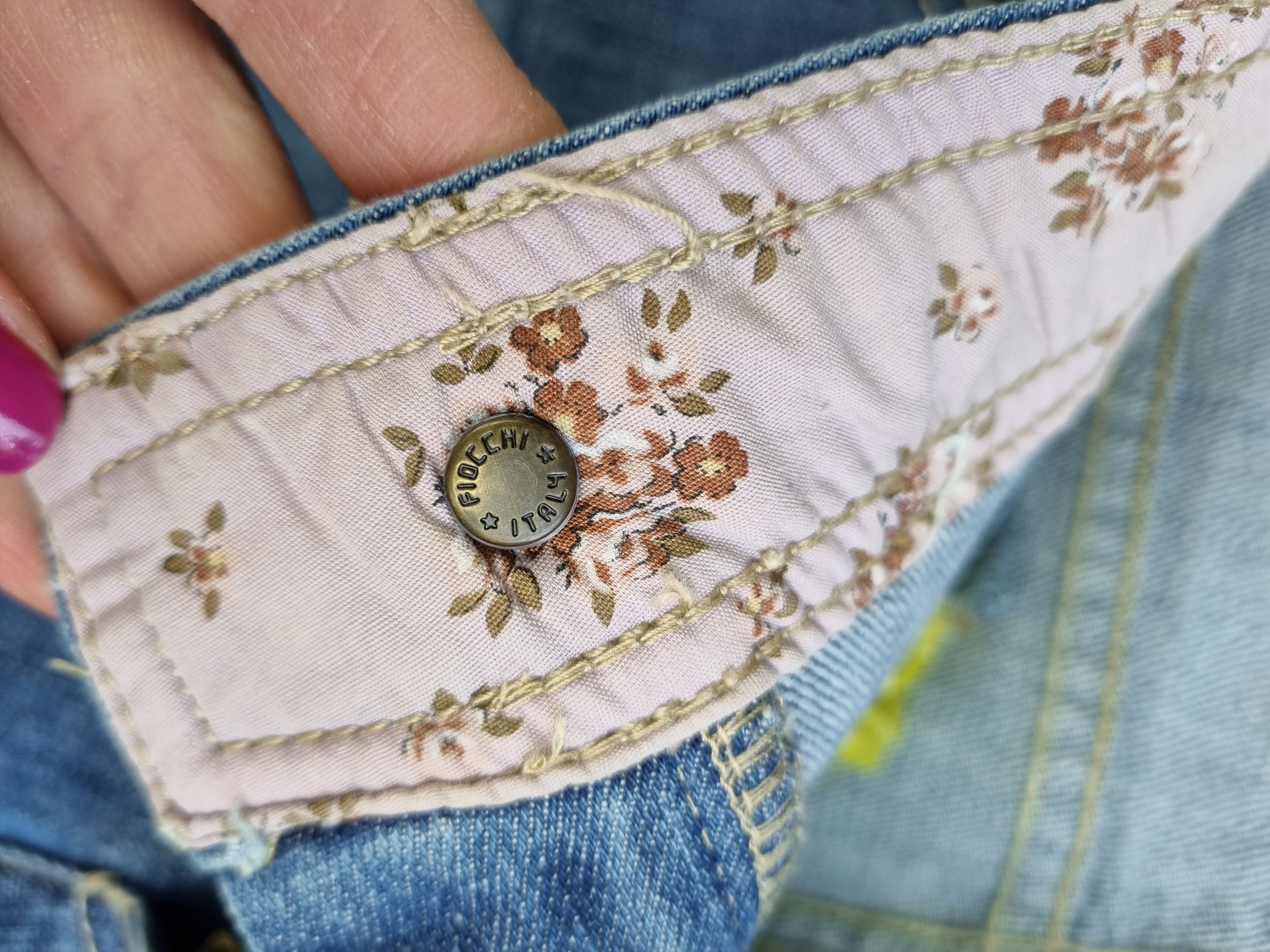 Dolce & Gabbana × Vintage Rare Dolce and Gabbana Leather Patch Denim Jeans Size 30" / US 8 / IT 44 - 9 Thumbnail