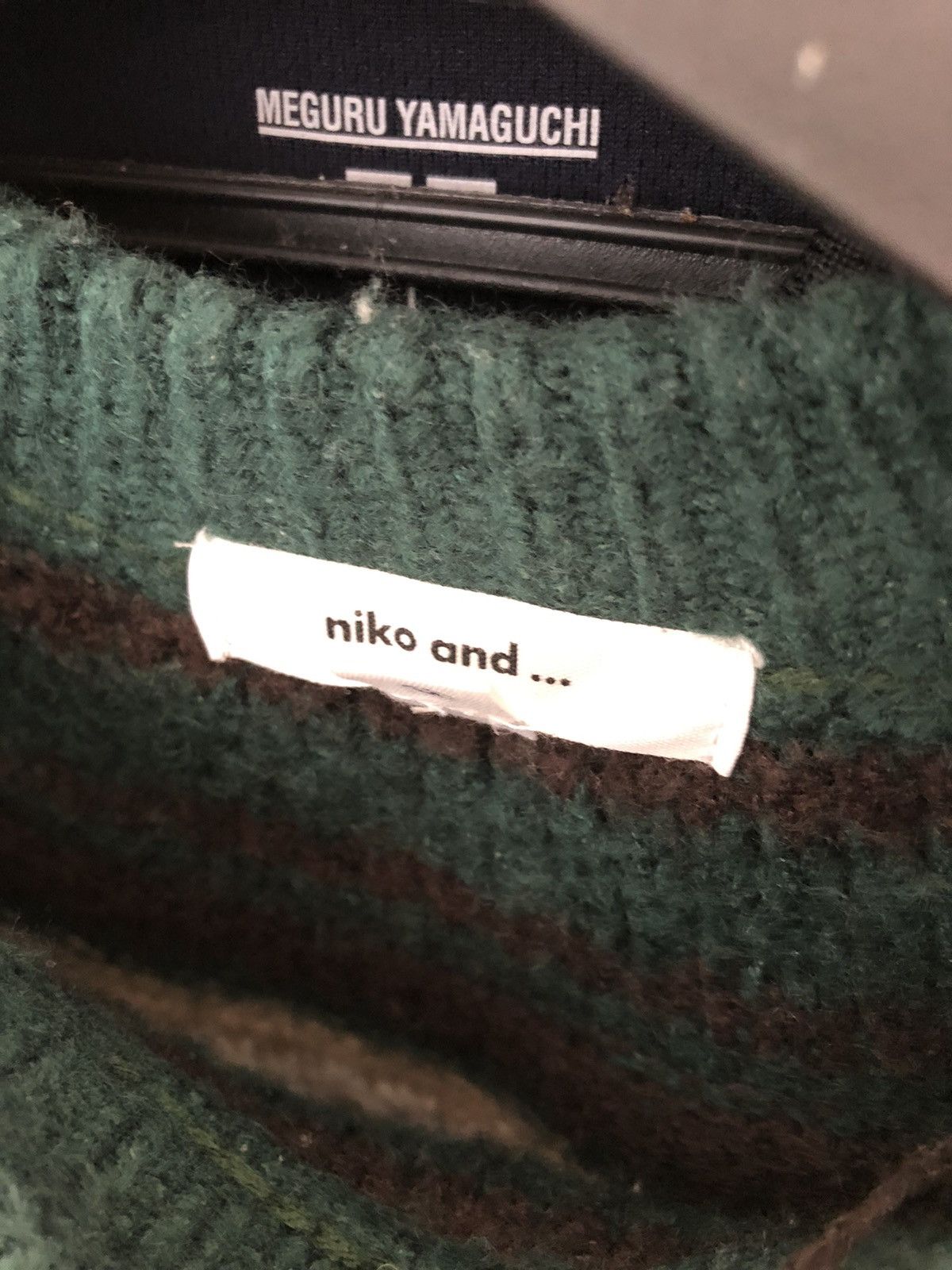 Aran Isles Knitwear Vintage Knit Sweater Navajo Native art by Niko and Size US M / EU 48-50 / 2 - 7 Thumbnail