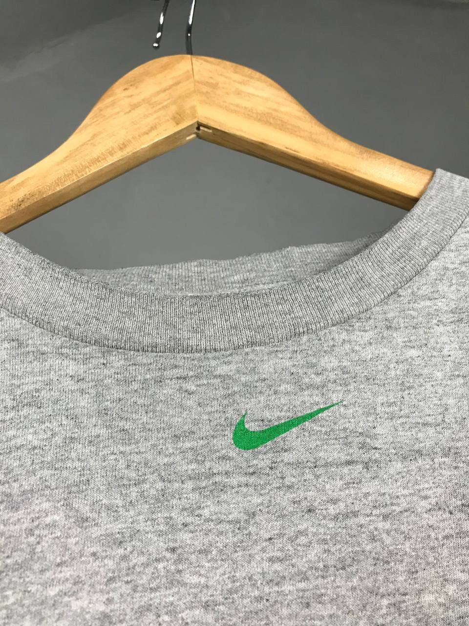 NBA × Nike × Vintage Nike Boston Celtics vintage swoosh NBA center logo tee Size US M / EU 48-50 / 2 - 4 Thumbnail