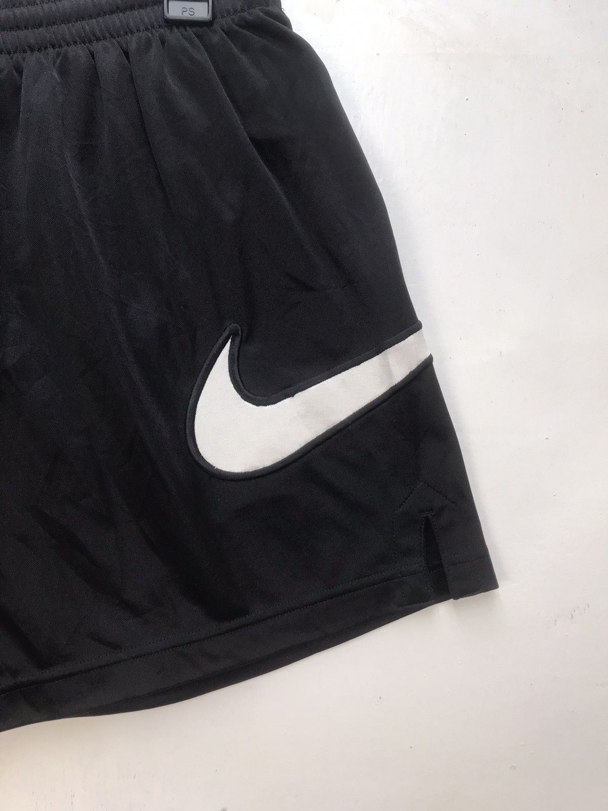 Nike Vintage Nike Shortpant Size US 30 / EU 46 - 3 Thumbnail