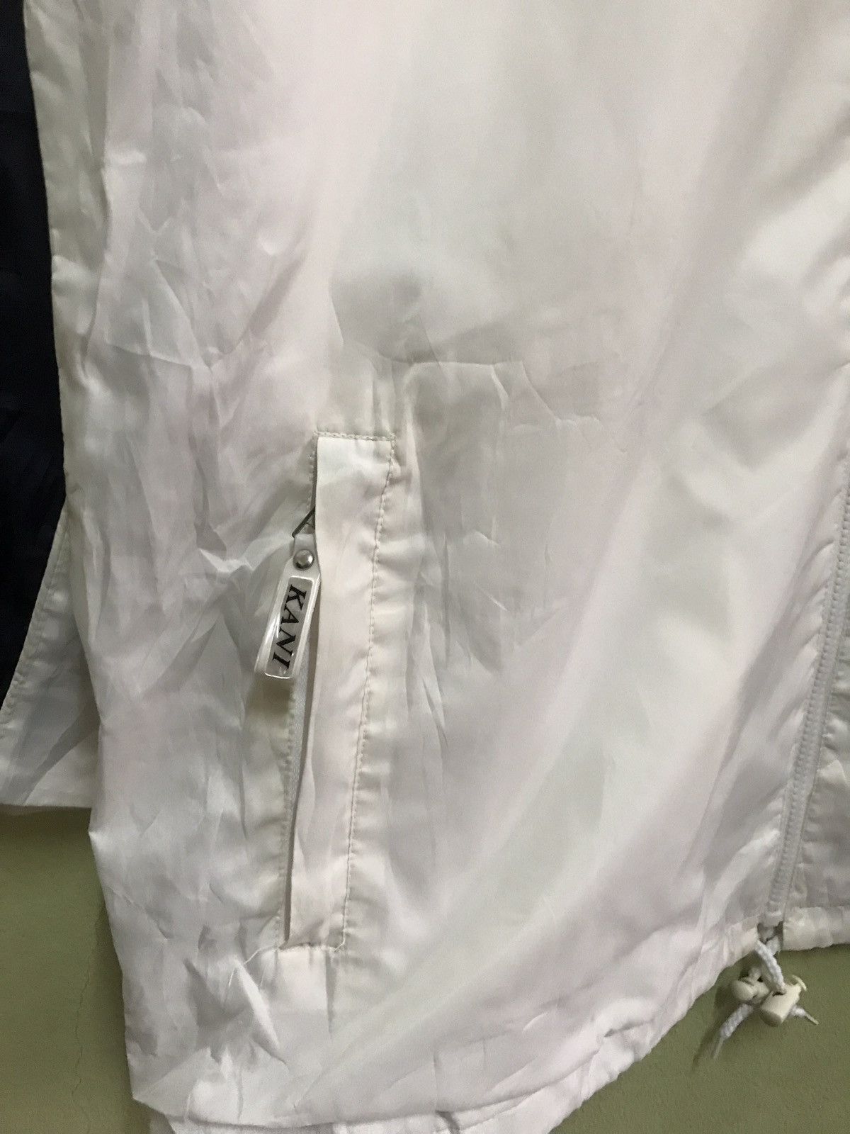 Karl Kani Big Logo Size US L / EU 52-54 / 3 - 2 Thumbnail