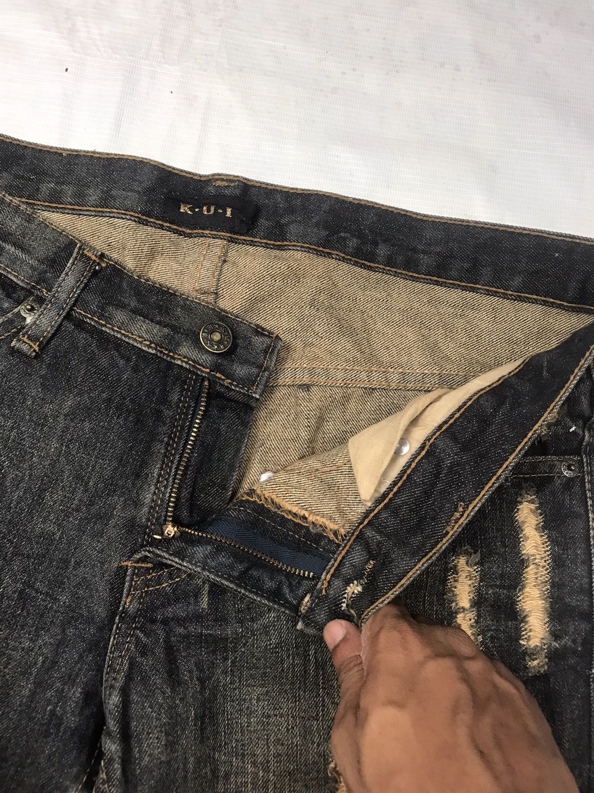 Japanese Brand K.U.I japan distressed denim punk ripped style Size US 29 - 7 Thumbnail