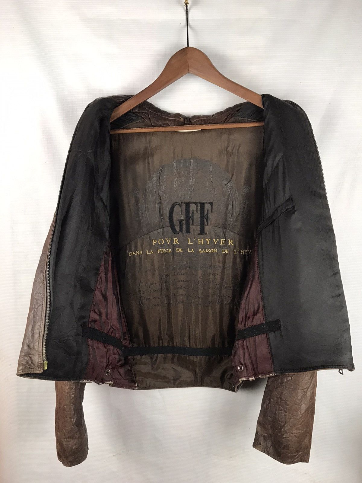Gianfranco Ferre × Vintage Metal patch GFF Gianfranco Ferre vintage leather jacket Size US M / EU 48-50 / 2 - 6 Thumbnail