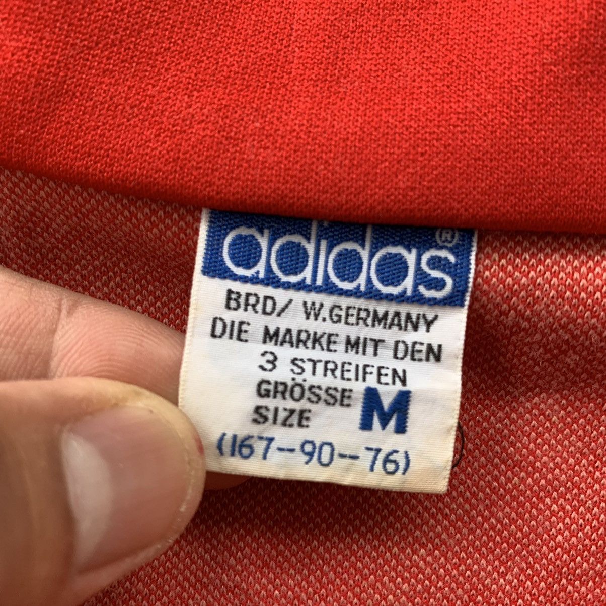 Adidas Adidas vintage 1976 Tamagawa University patch Size US M / EU 48-50 / 2 - 13 Thumbnail