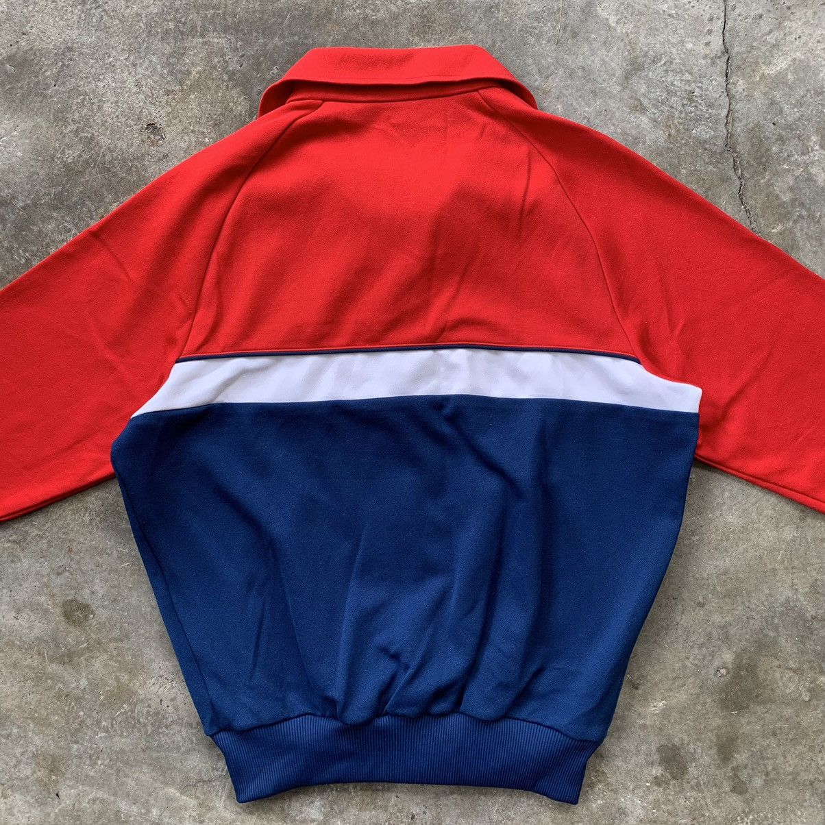 Adidas Adidas vintage 1976 Tamagawa University patch Size US M / EU 48-50 / 2 - 7 Thumbnail