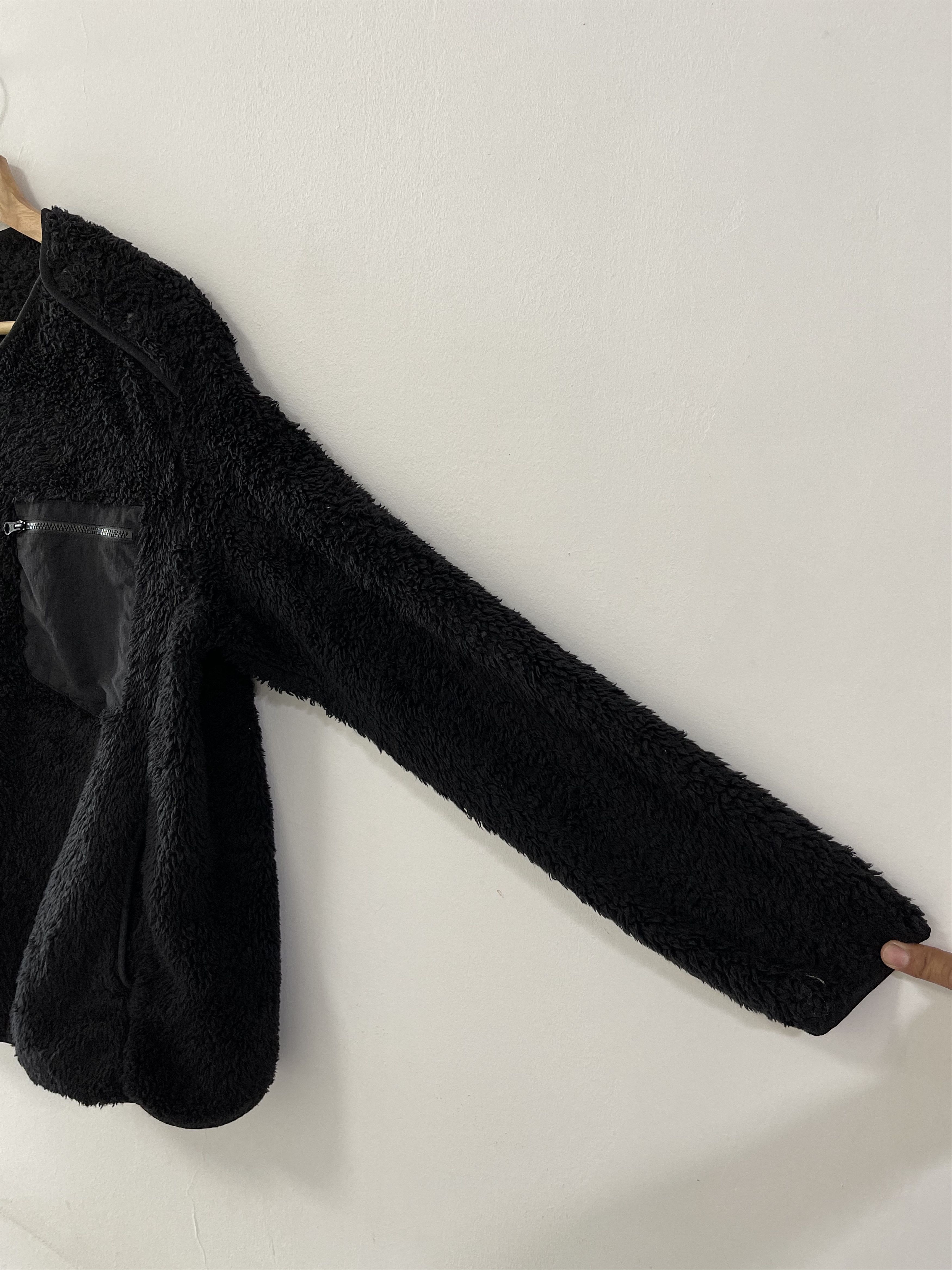 Japanese Brand × Uniqlo × Vintage Japanese Brand Uniqlo sherpa Rare Design Sweatshirt Size US S / EU 44-46 / 1 - 4 Thumbnail