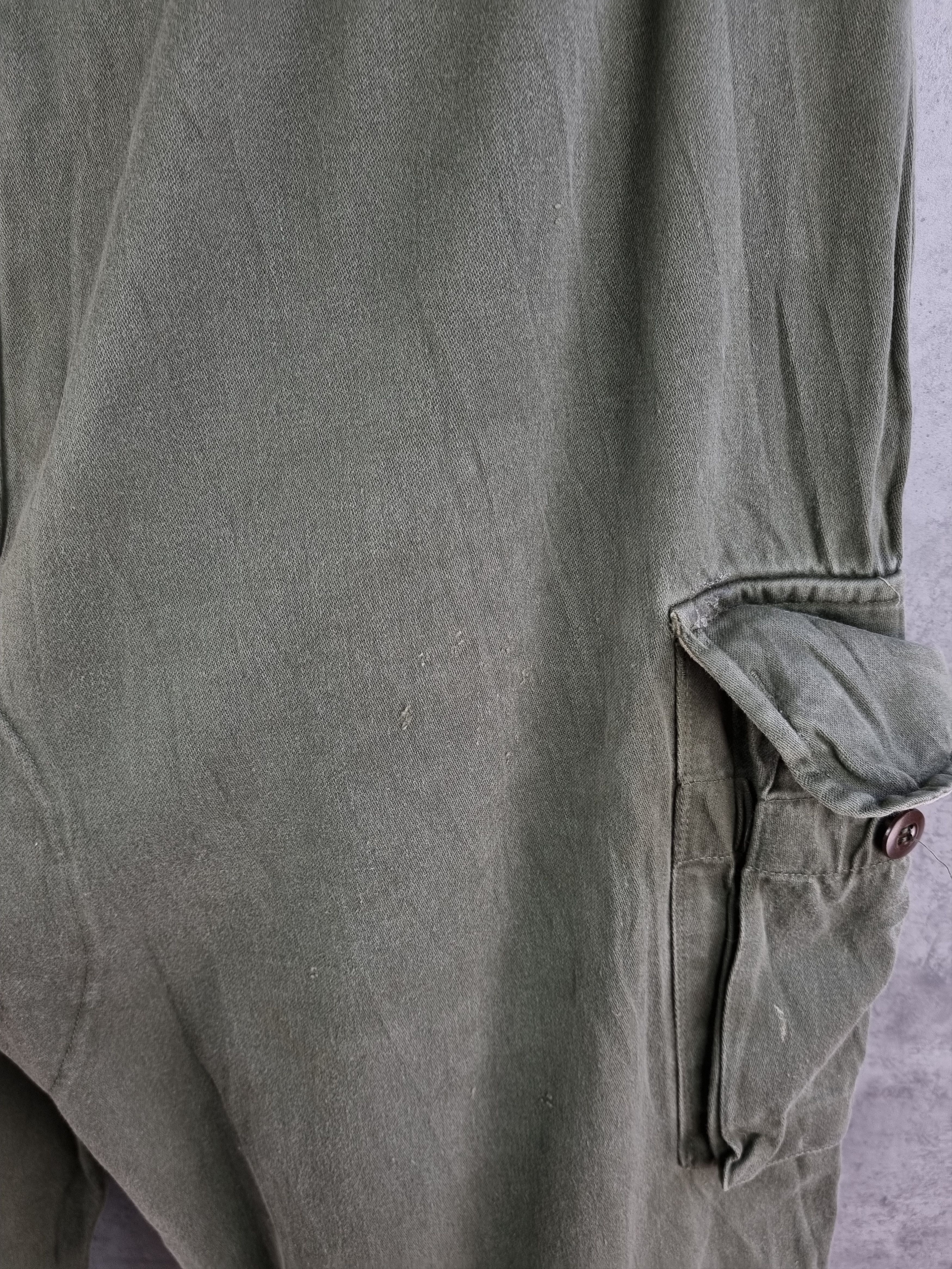 Japanese Brand 1968 Faded Double Knees Military Cargo Vintage Pants Size US 32 / EU 48 - 11 Thumbnail