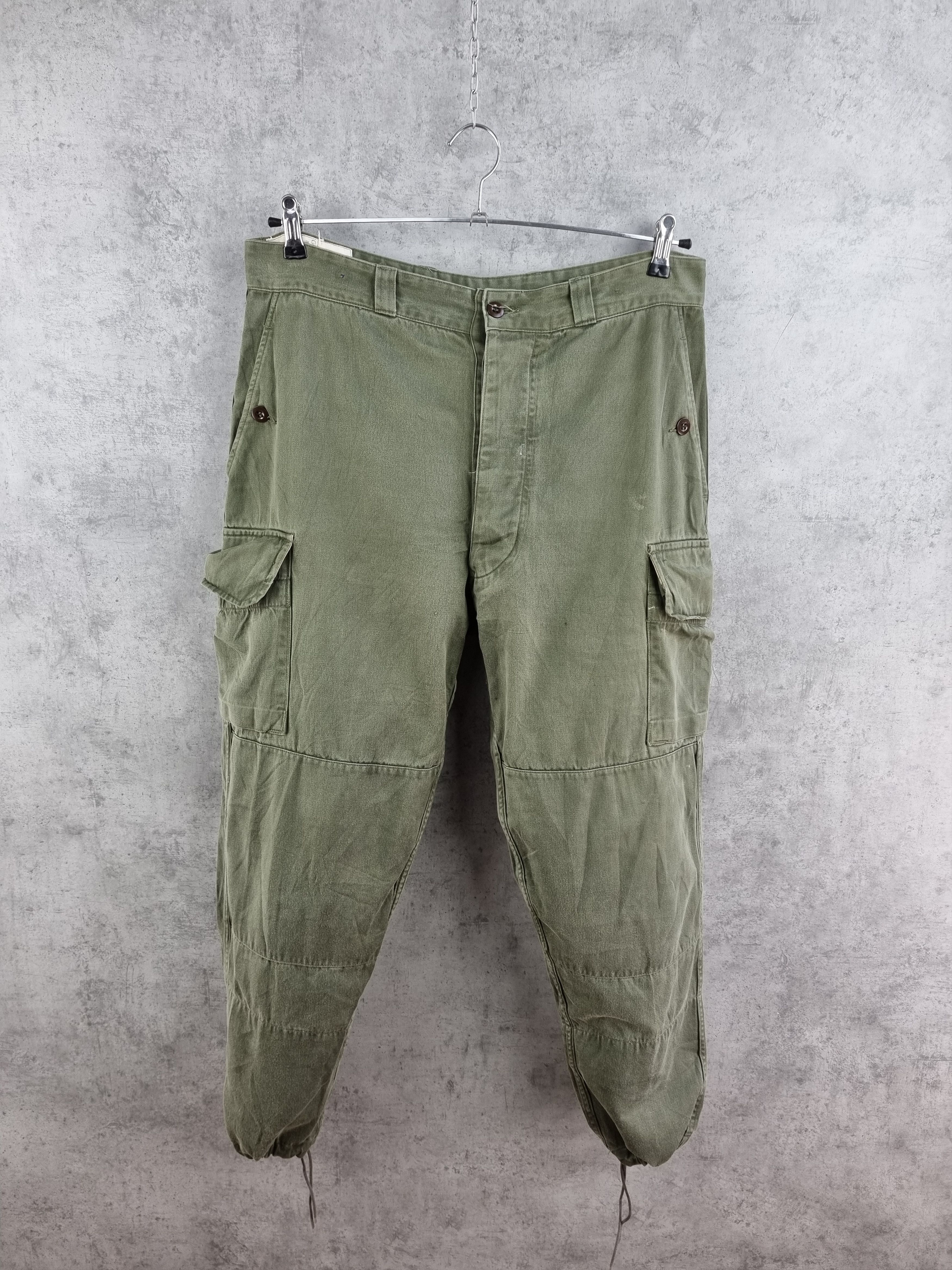 Japanese Brand 1968 Faded Double Knees Military Cargo Vintage Pants Size US 32 / EU 48 - 2 Thumbnail